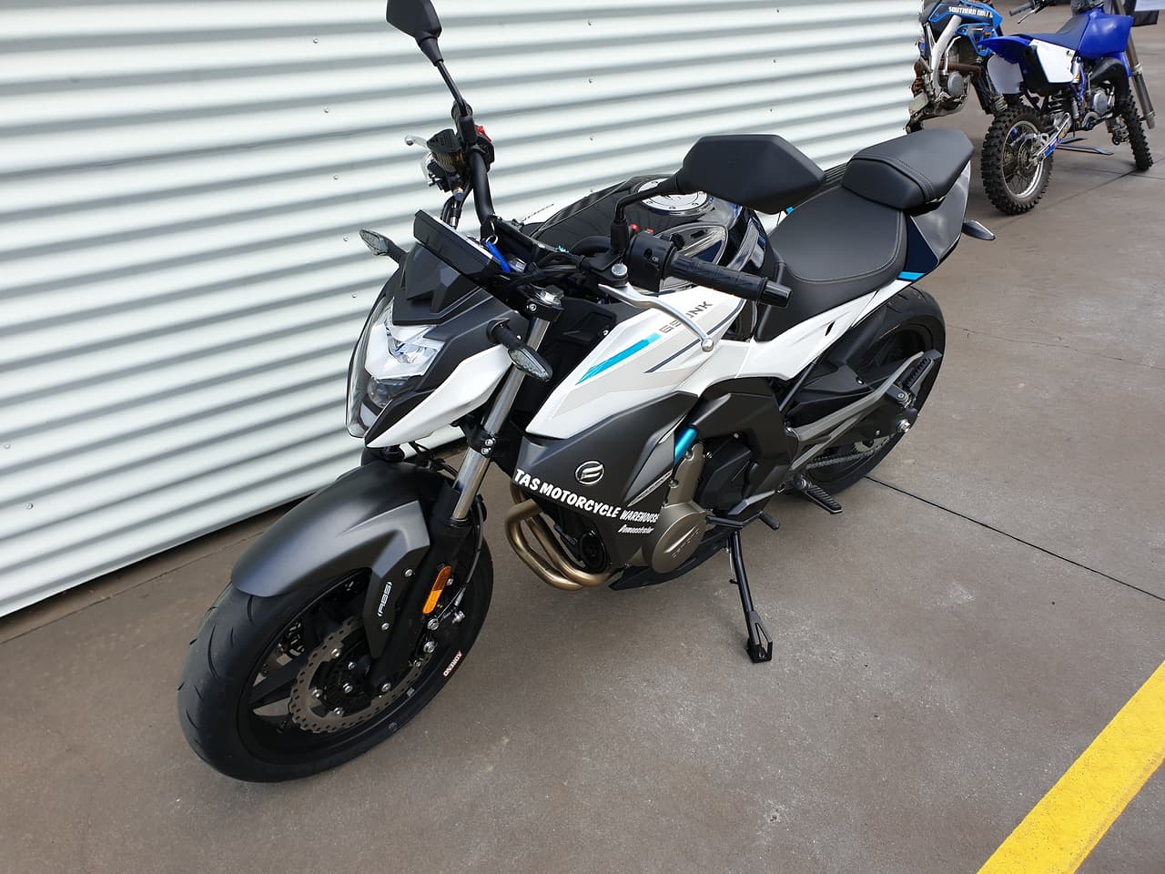 2020 CFMOTO 650 NK ROAD BIKE