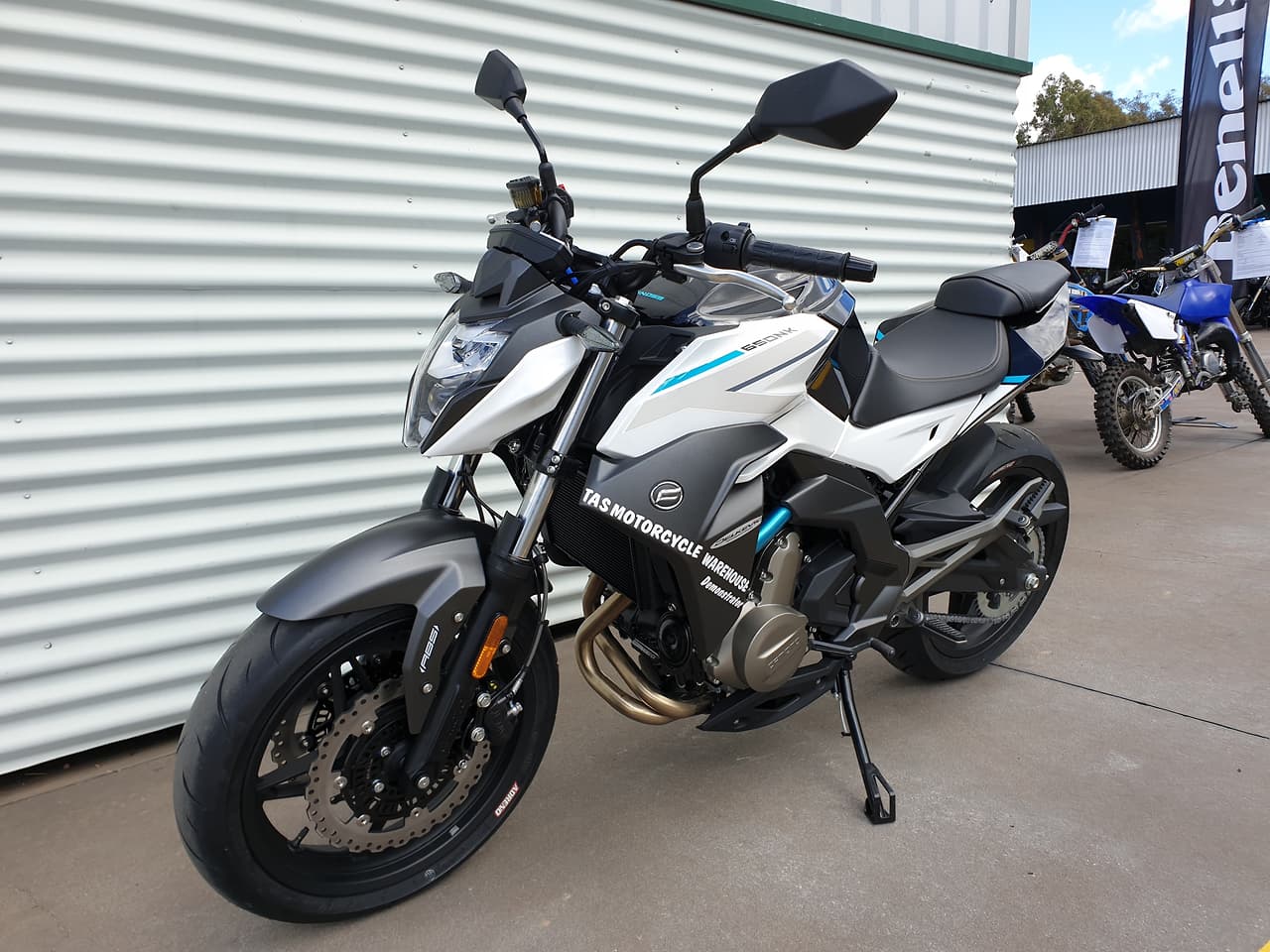 2020 CFMOTO 650 NK ROAD BIKE