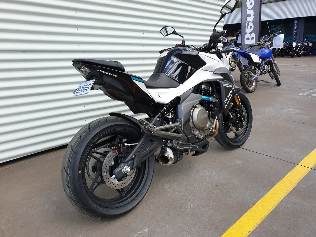 2020 CFMOTO 650 NK ROAD BIKE