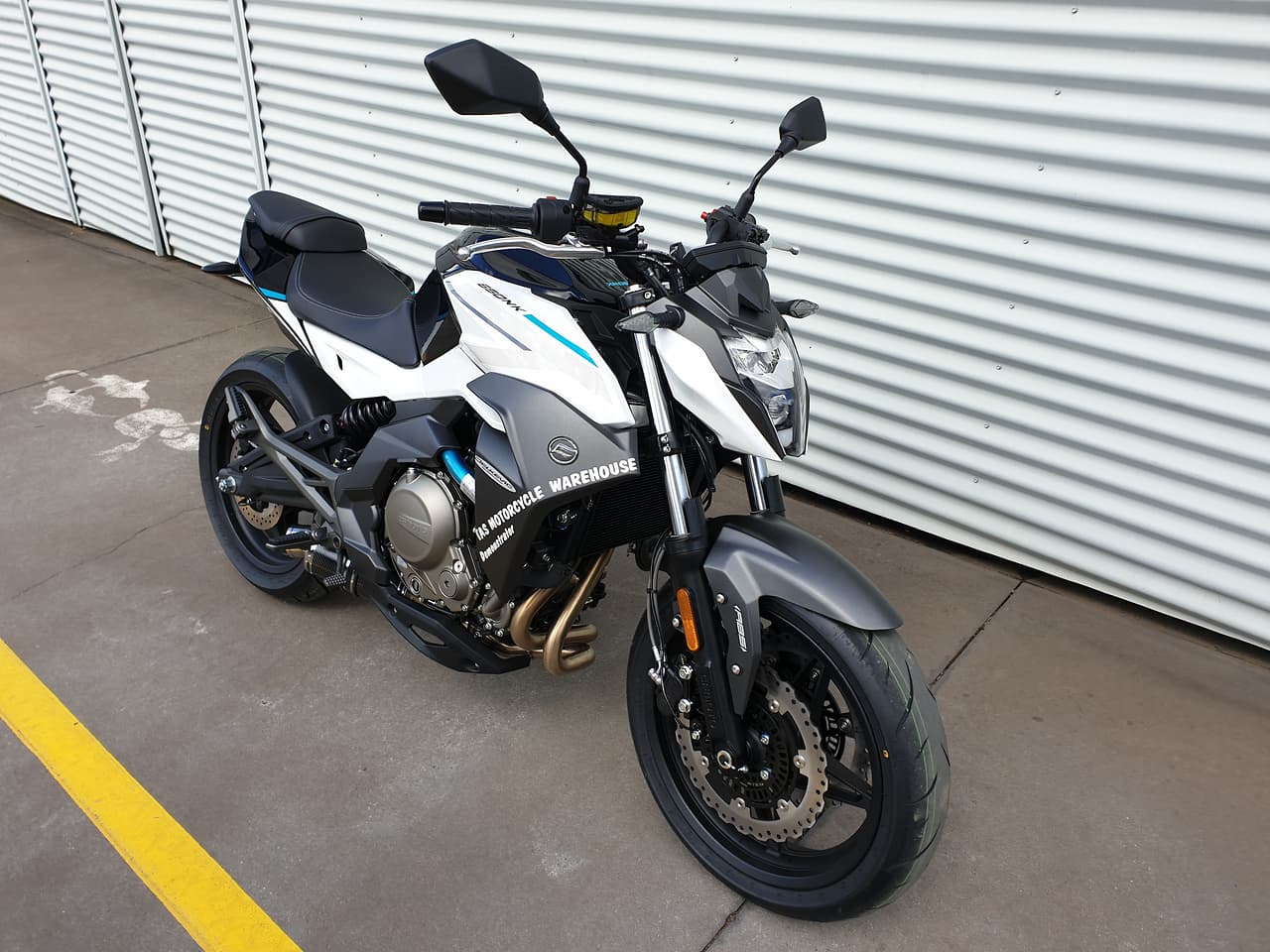 2020 CFMOTO 650 NK ROAD BIKE