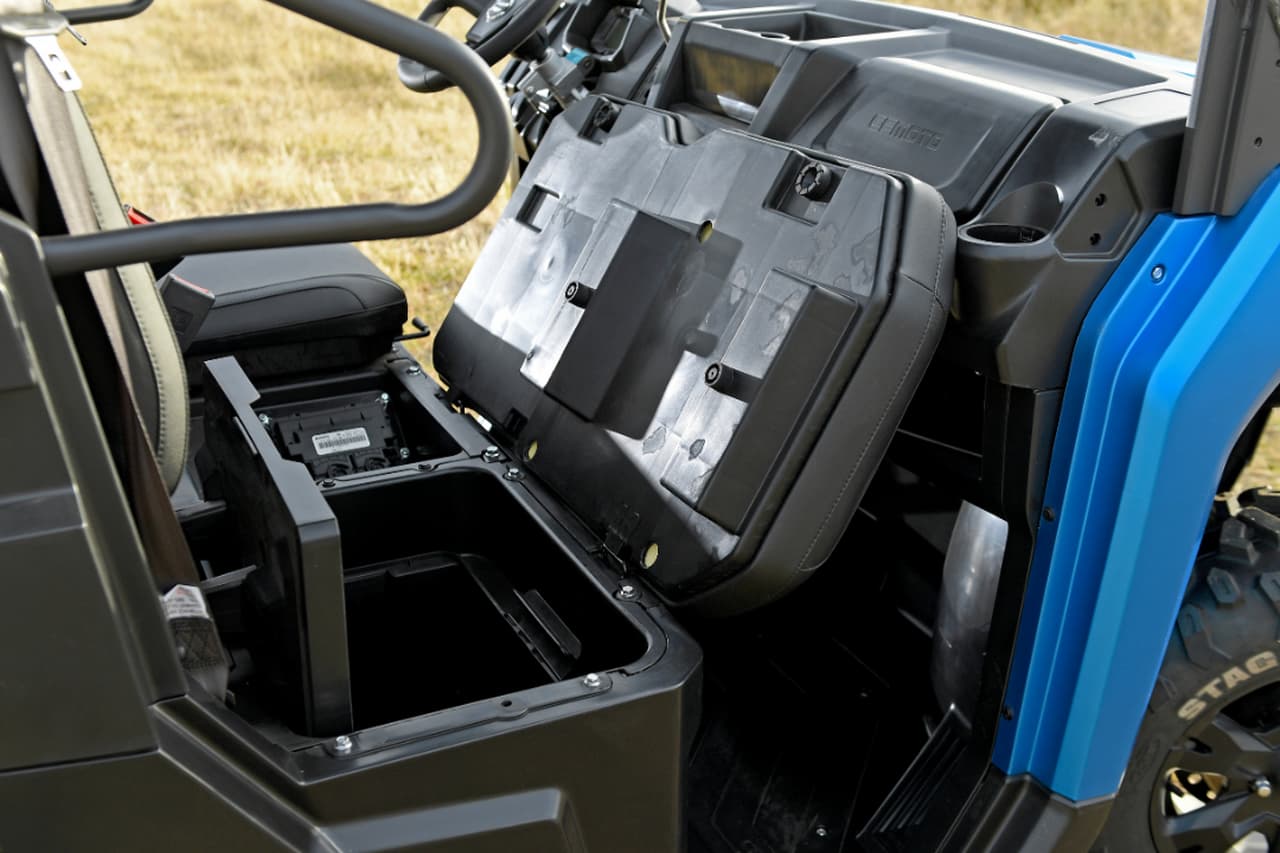 2019 CFMOTO UFORCE 1000 EPS SXS & UTV