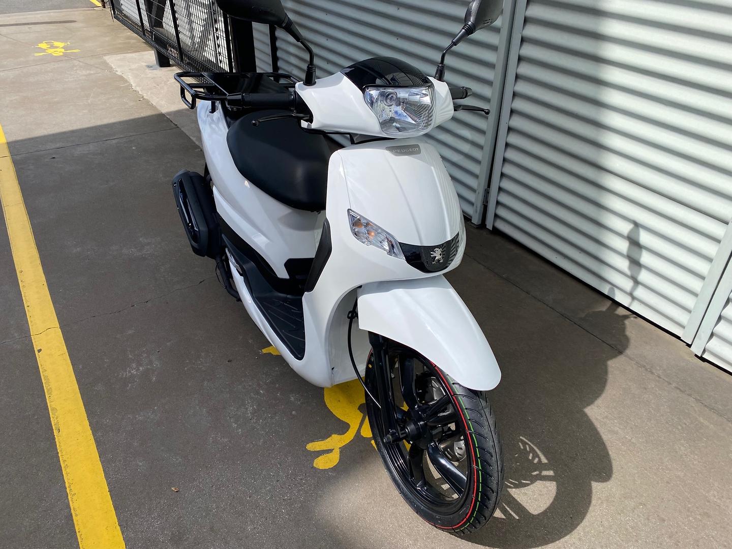 2021 PEUGEOT TWEET 125 PRO SCOOTER