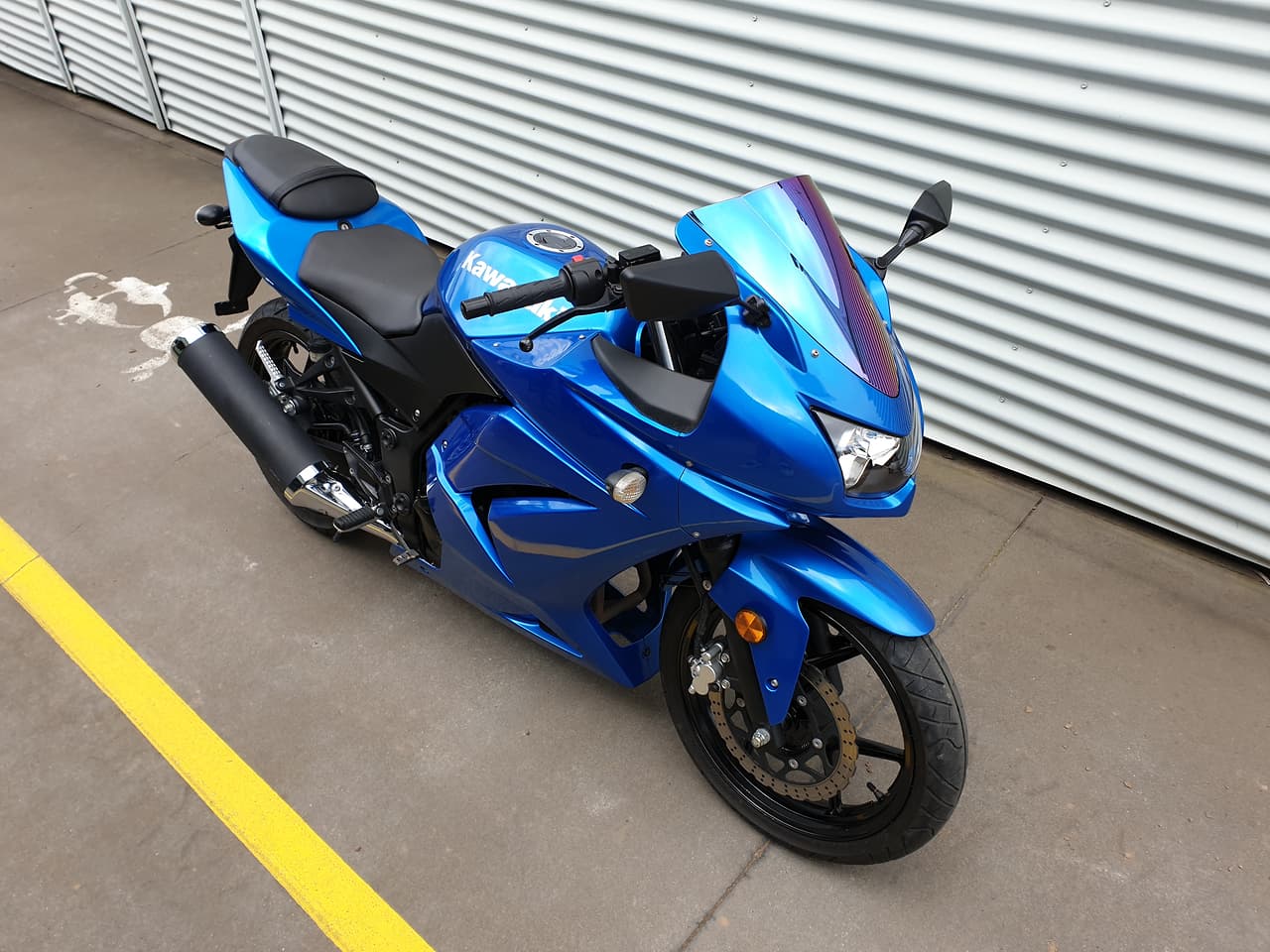 2009 KAWASAKI ROAD BIKE