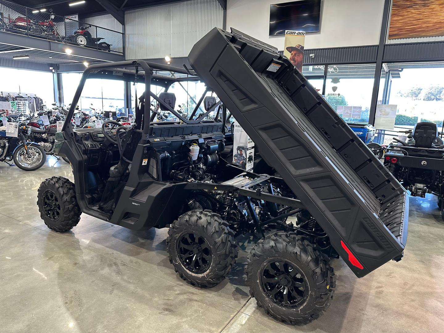 2023 CAN-AM DEFENDER 6X6 DPS ATV