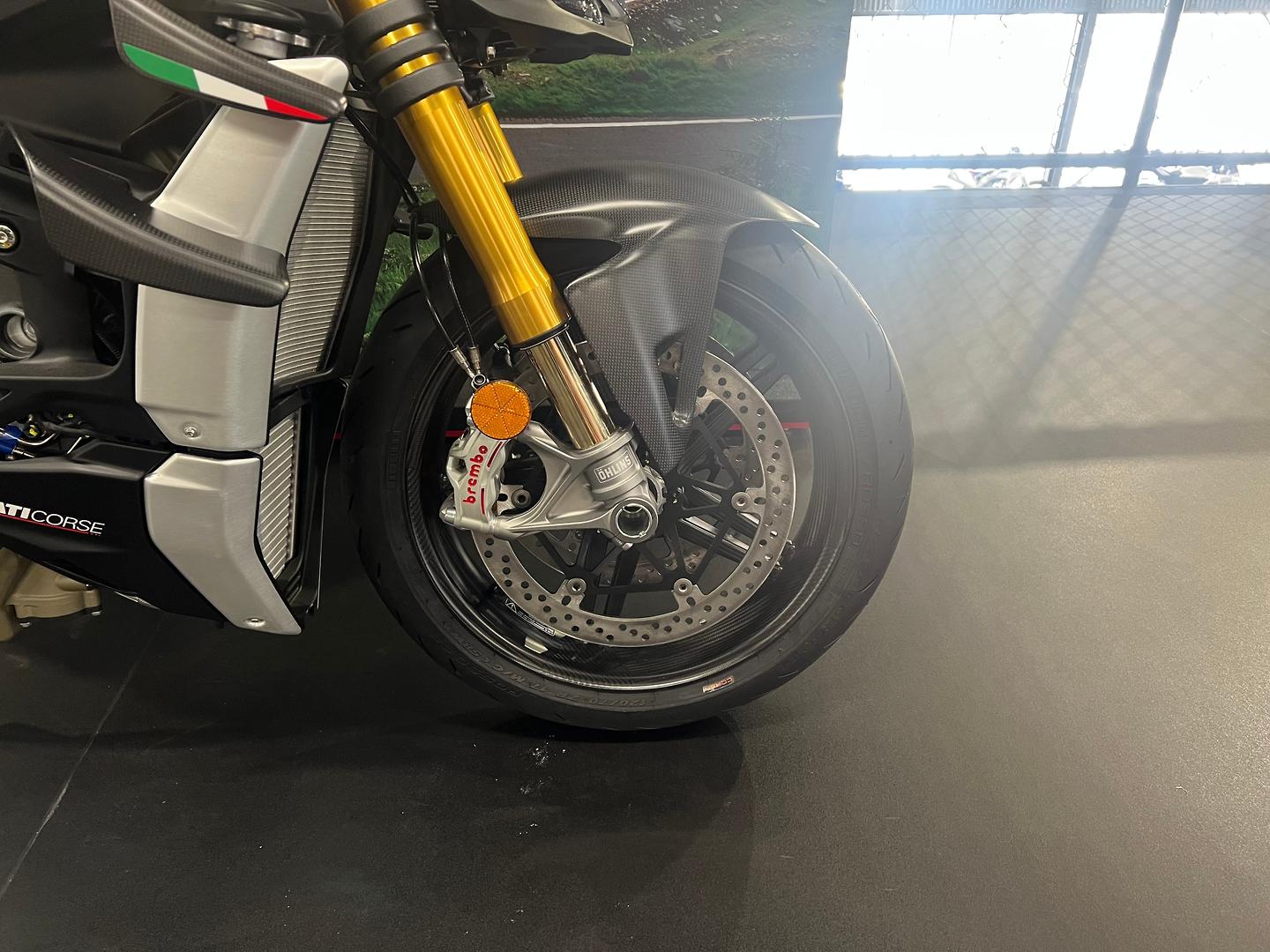 2022 DUCATI STREETFIGHTER V4 SPORTS