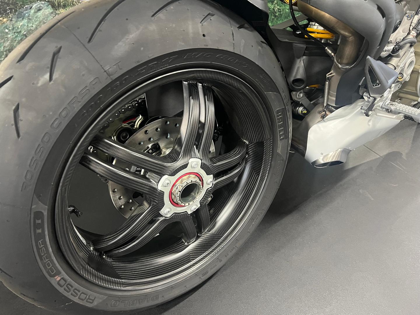 2022 DUCATI STREETFIGHTER V4 SPORTS