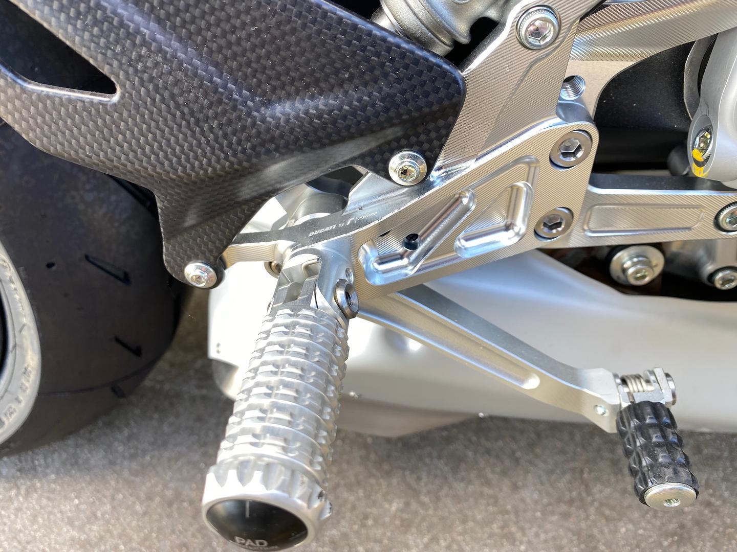 2022 DUCATI STREETFIGHTER V4 SP SPORTS