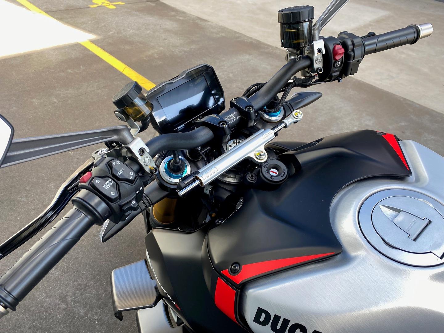 2022 DUCATI STREETFIGHTER V4 SP SPORTS