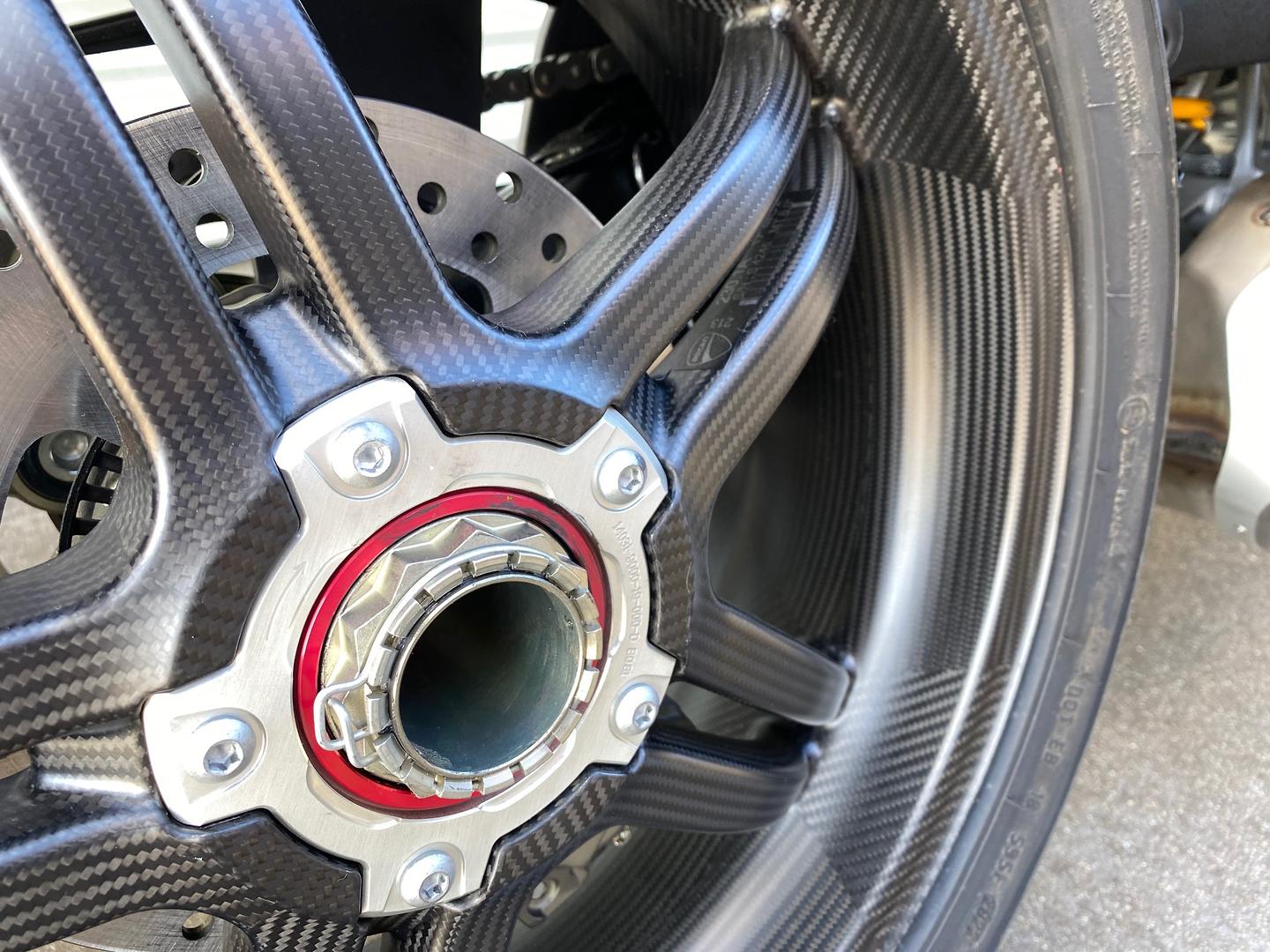 2022 DUCATI STREETFIGHTER V4 SP SPORTS