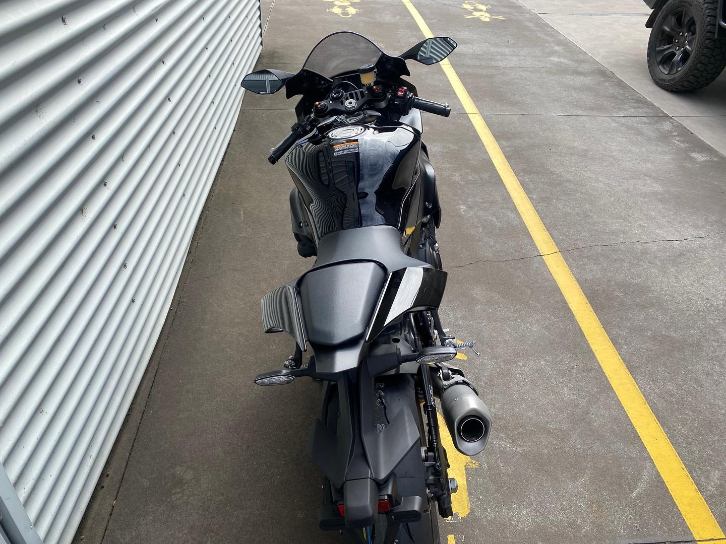 2023 YAMAHA YZF-R1 SPORTS