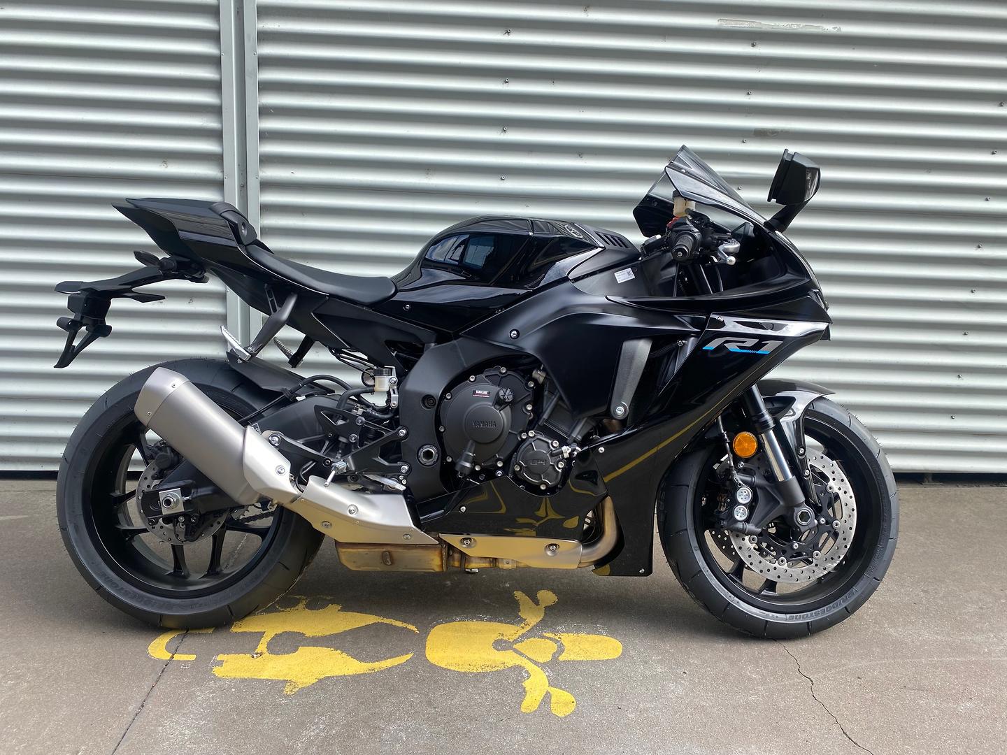 2023 YAMAHA YZF-R1 SPORTS