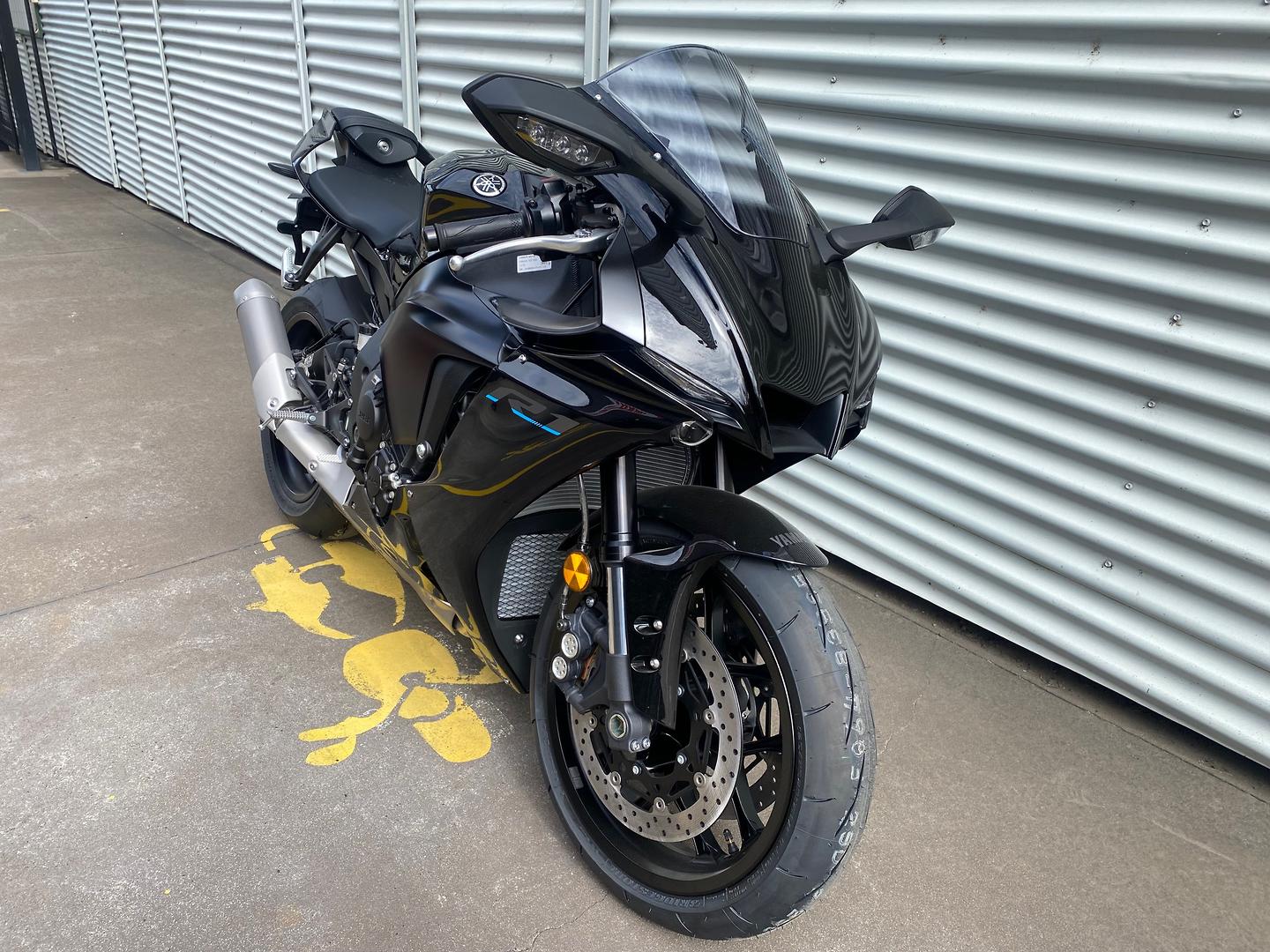 2023 YAMAHA YZF-R1 SPORTS