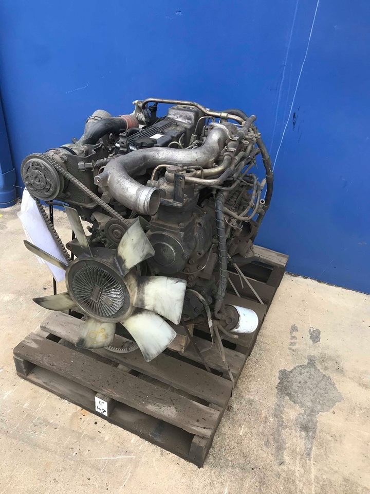 NISSAN UD FD46T PARTS ENGINE