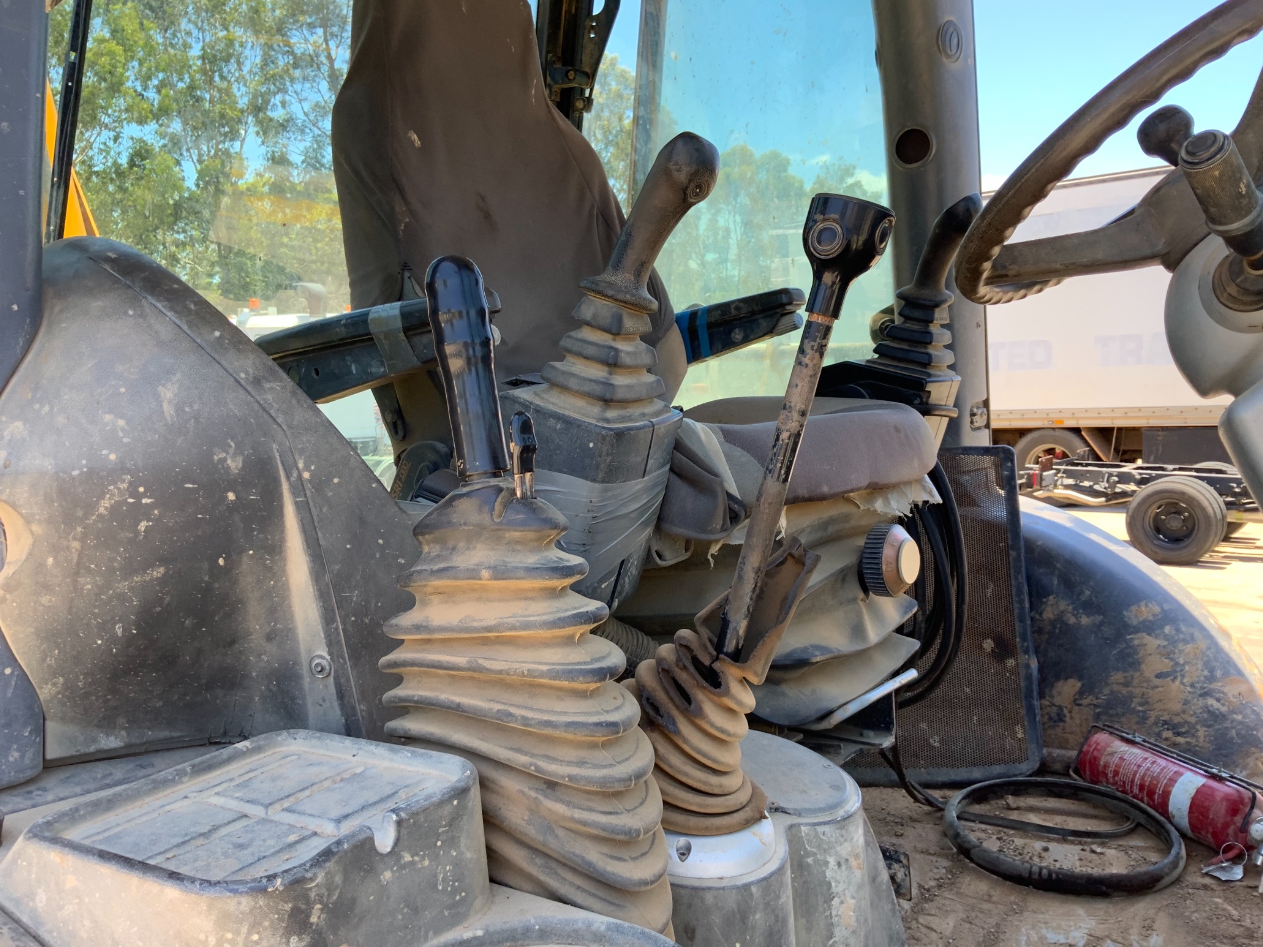 2007 JCB 3CX LOADER 3CX AUTOMATIC BACKHOE LOADER