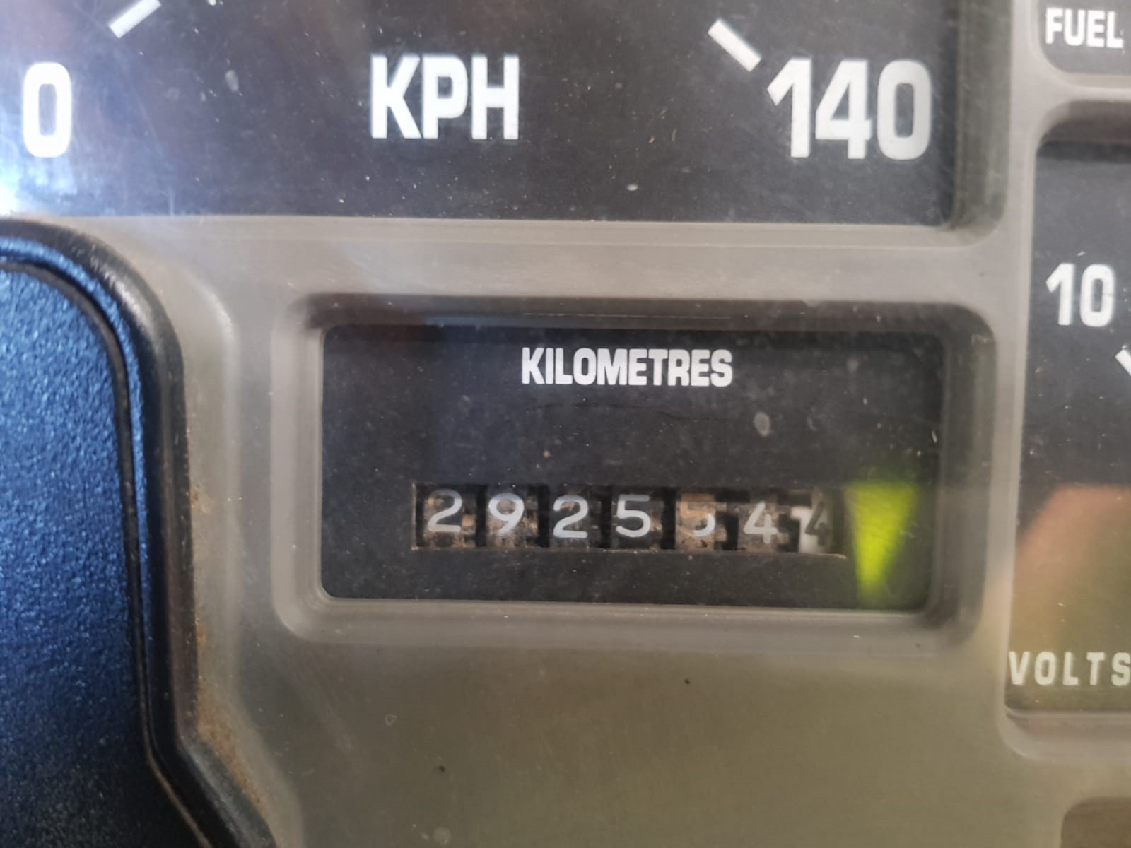 2007 INTERNATIONAL ACCO 2350D MANUAL HOOKLIFT/BI FOLD