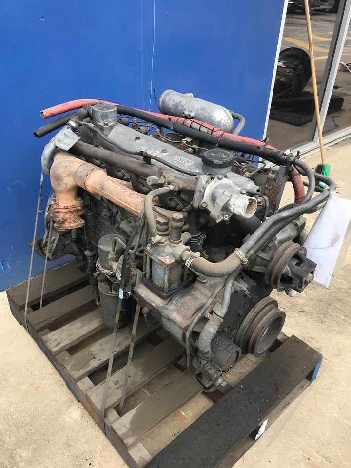 HINO EH300 ENGINE