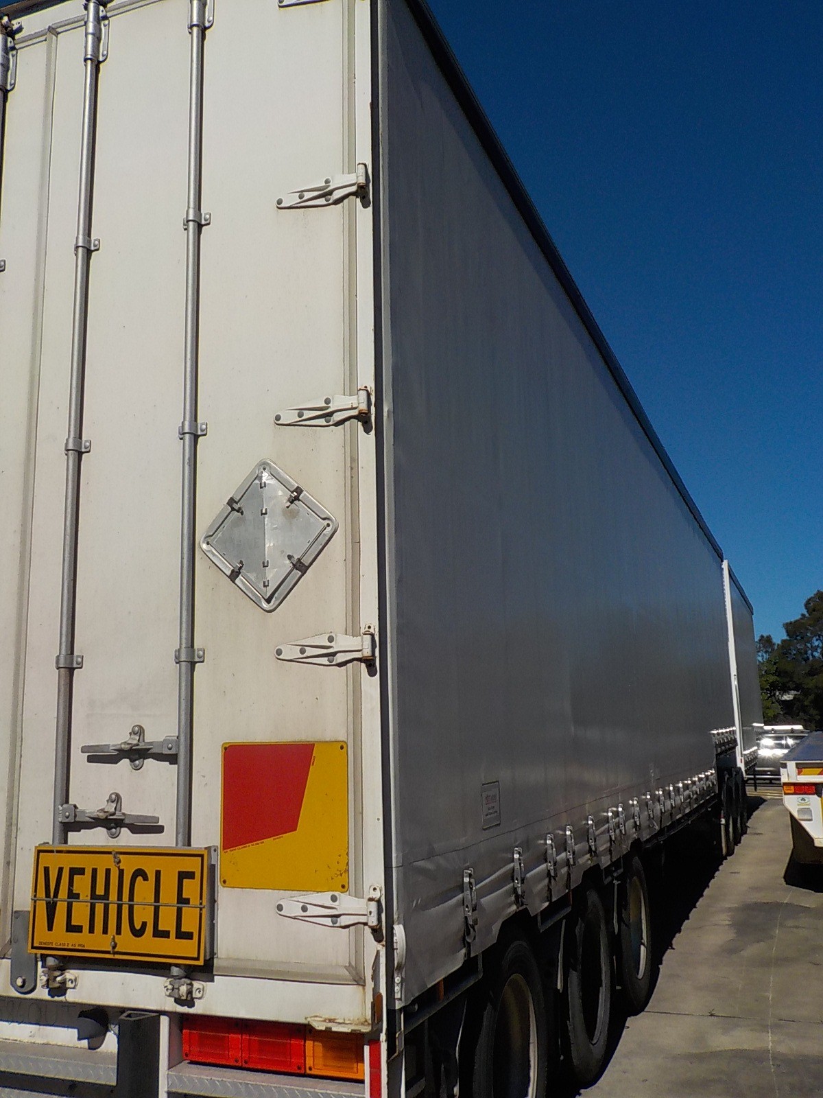 2008 TOPSTART REFRIG CURTAINSIDER TRAILER B/D COMBINATION TST887-A &AMP; TST886-B