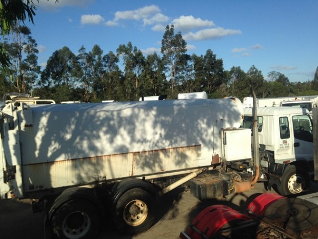 2005 ISUZU FVY1400 WASTE DISPOSAL TRUCK