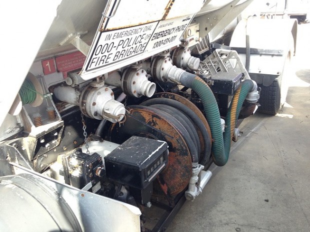 1994 UD CPC15 FUEL/LUBE TANKER TRUCK