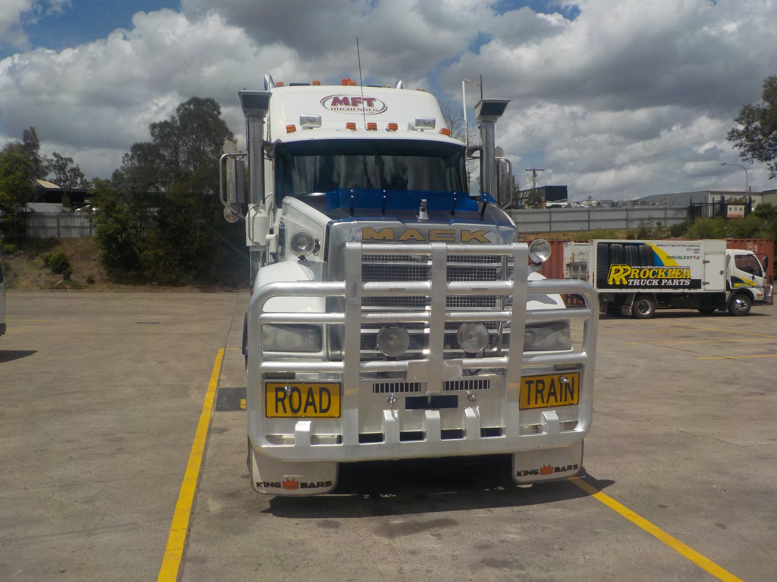2009 MACK TITAN CXX TITAN TRUCK MANUAL PRIMEMOVER