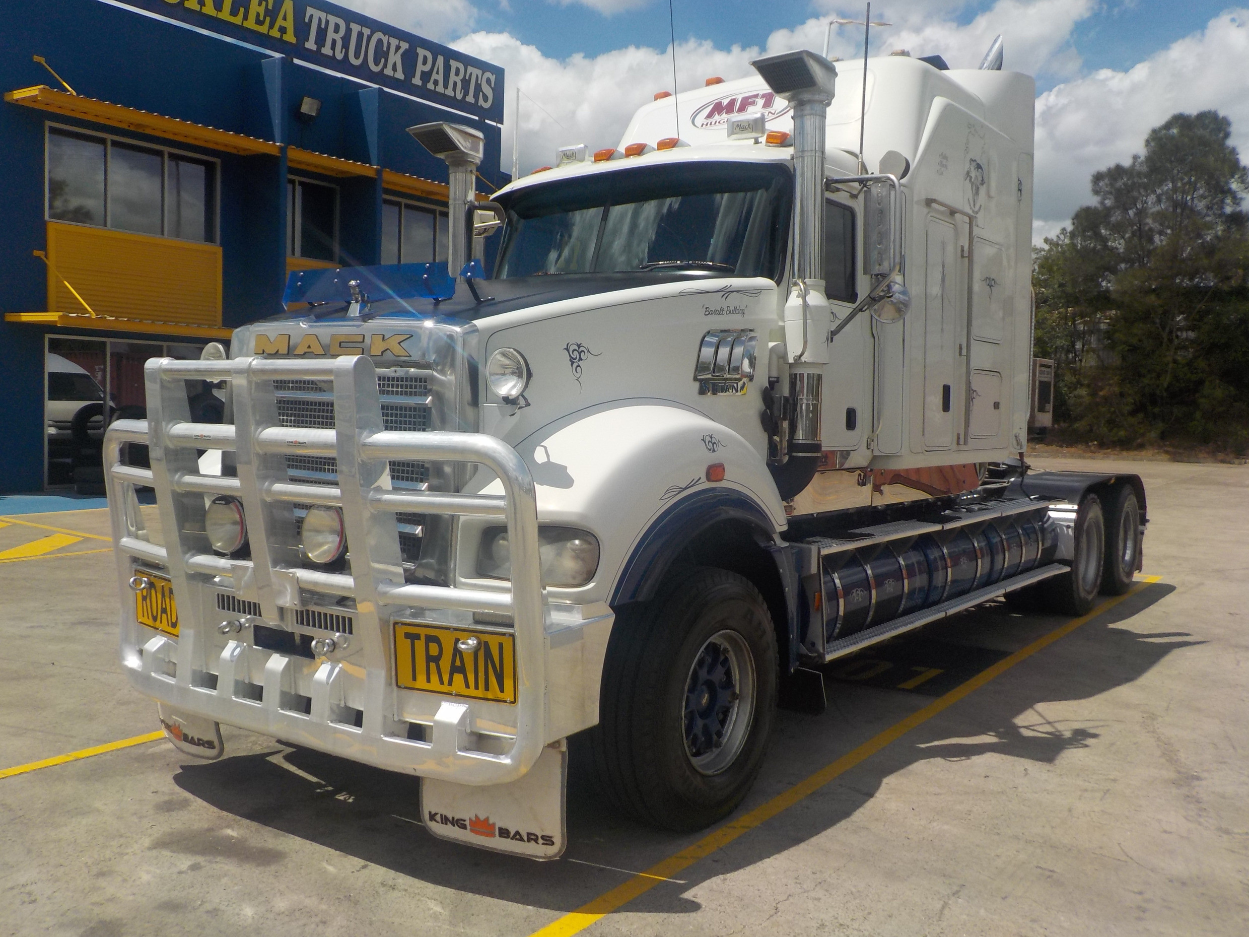 2009 MACK TITAN CXX TITAN TRUCK MANUAL PRIMEMOVER
