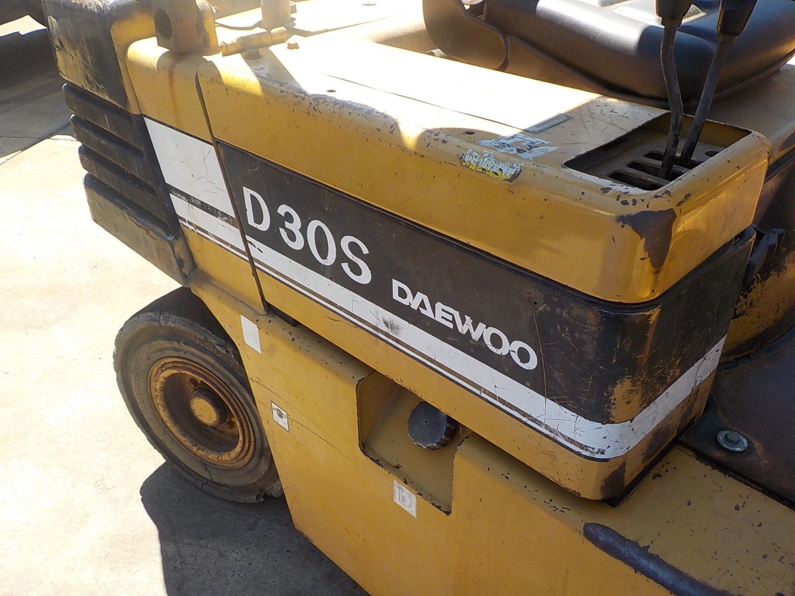 DAEWOO D30 D30S-2 STD FORKLIFT