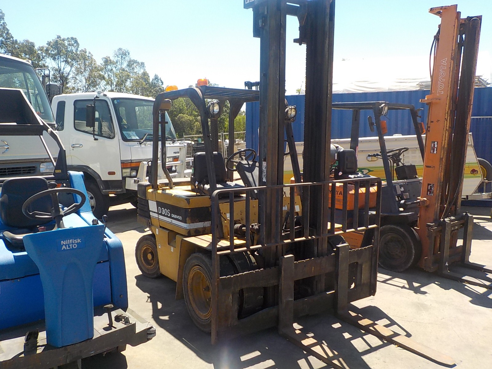 DAEWOO D30 D30S-2 STD FORKLIFT