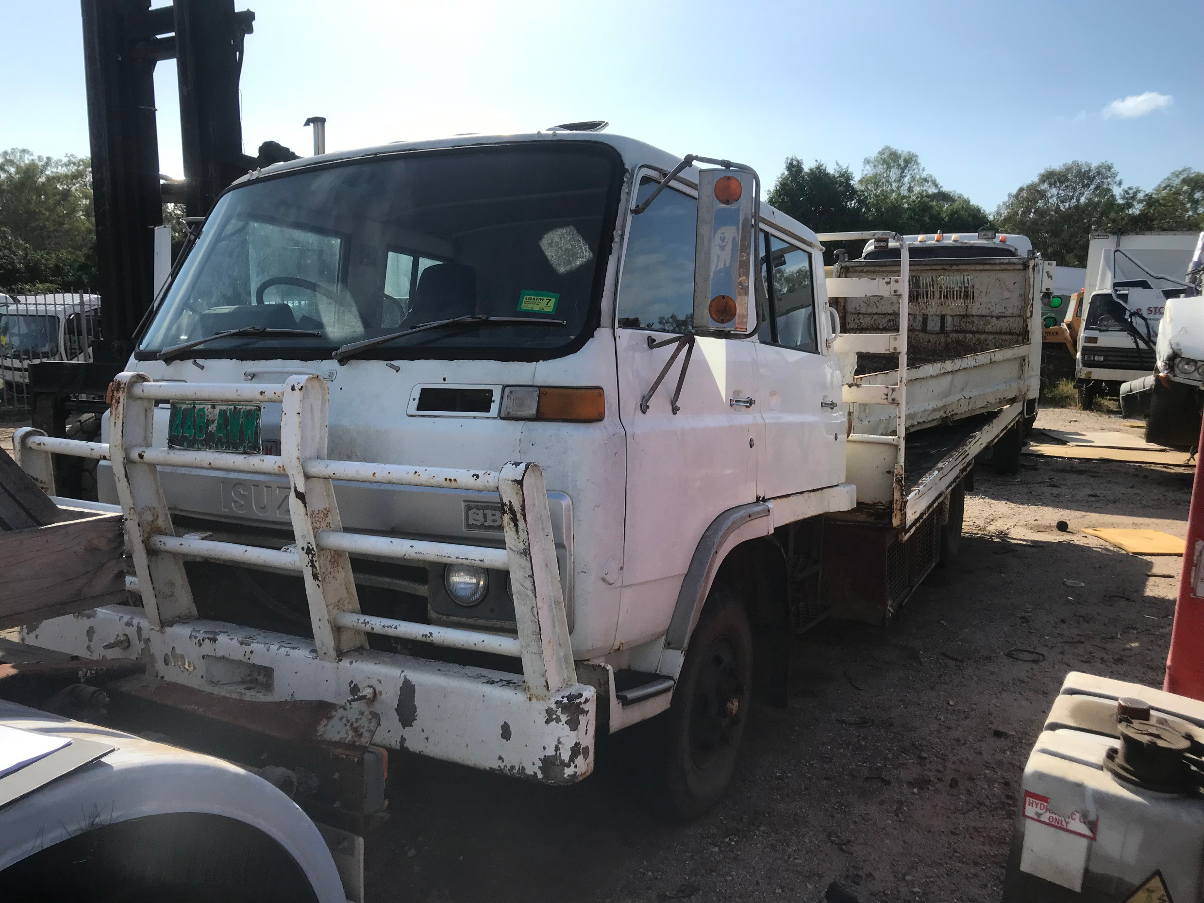 1983 ISUZU SBR MANUAL TRAY