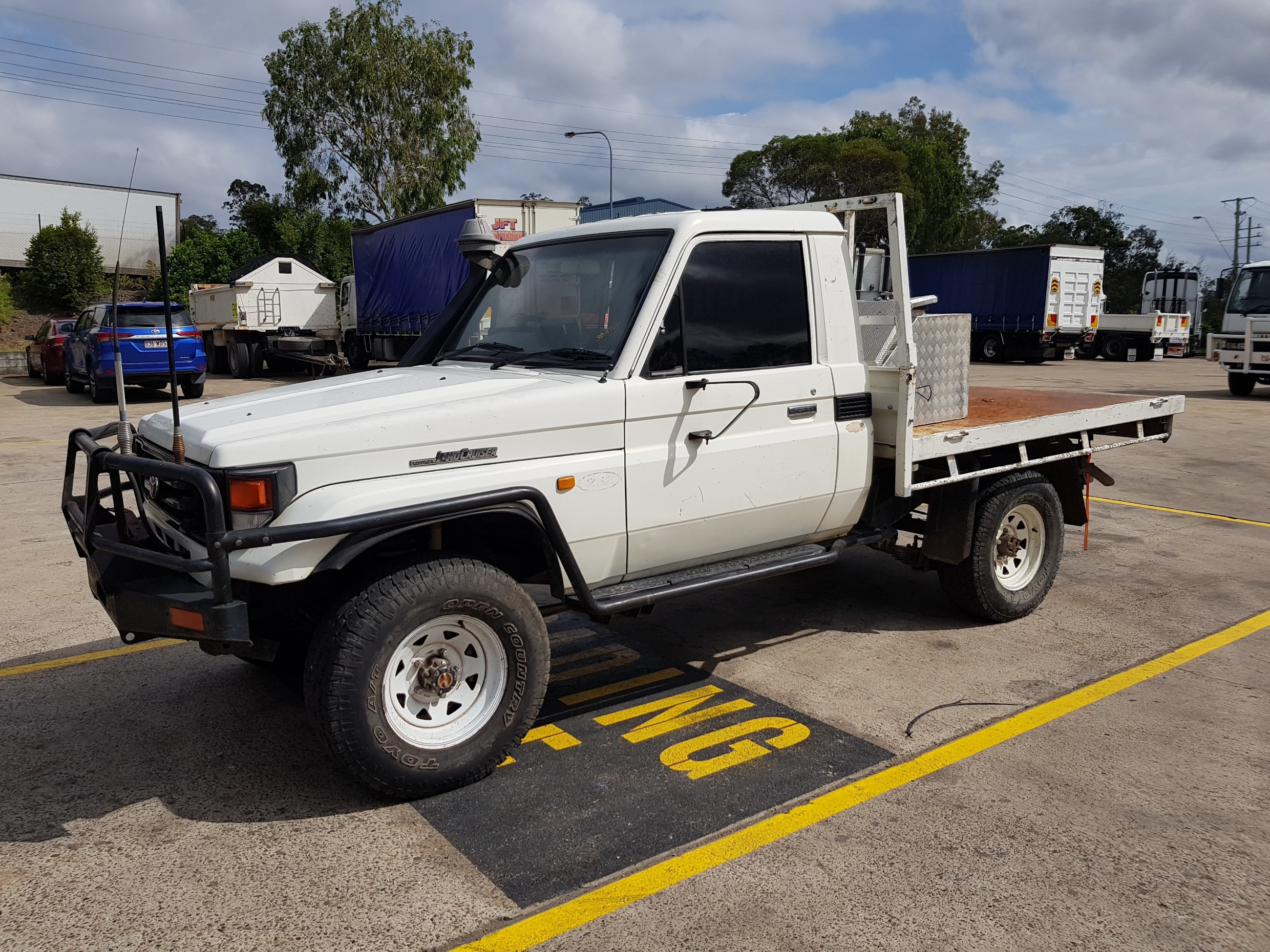 2001 TOYOTA LANDCRUISER HZJ79R-TJMRSQ3 UTILITY