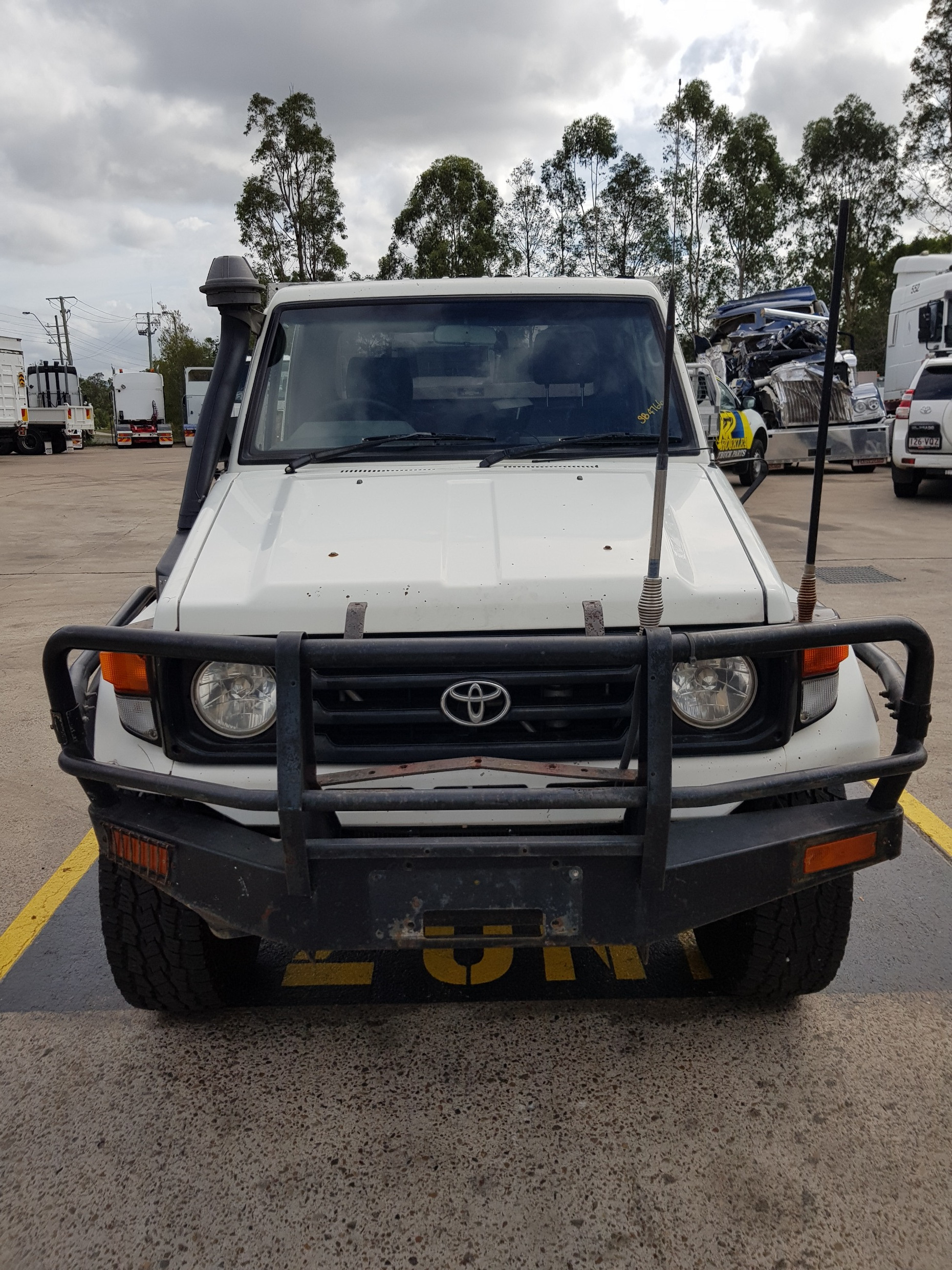 2001 TOYOTA LANDCRUISER HZJ79R-TJMRSQ3 UTILITY