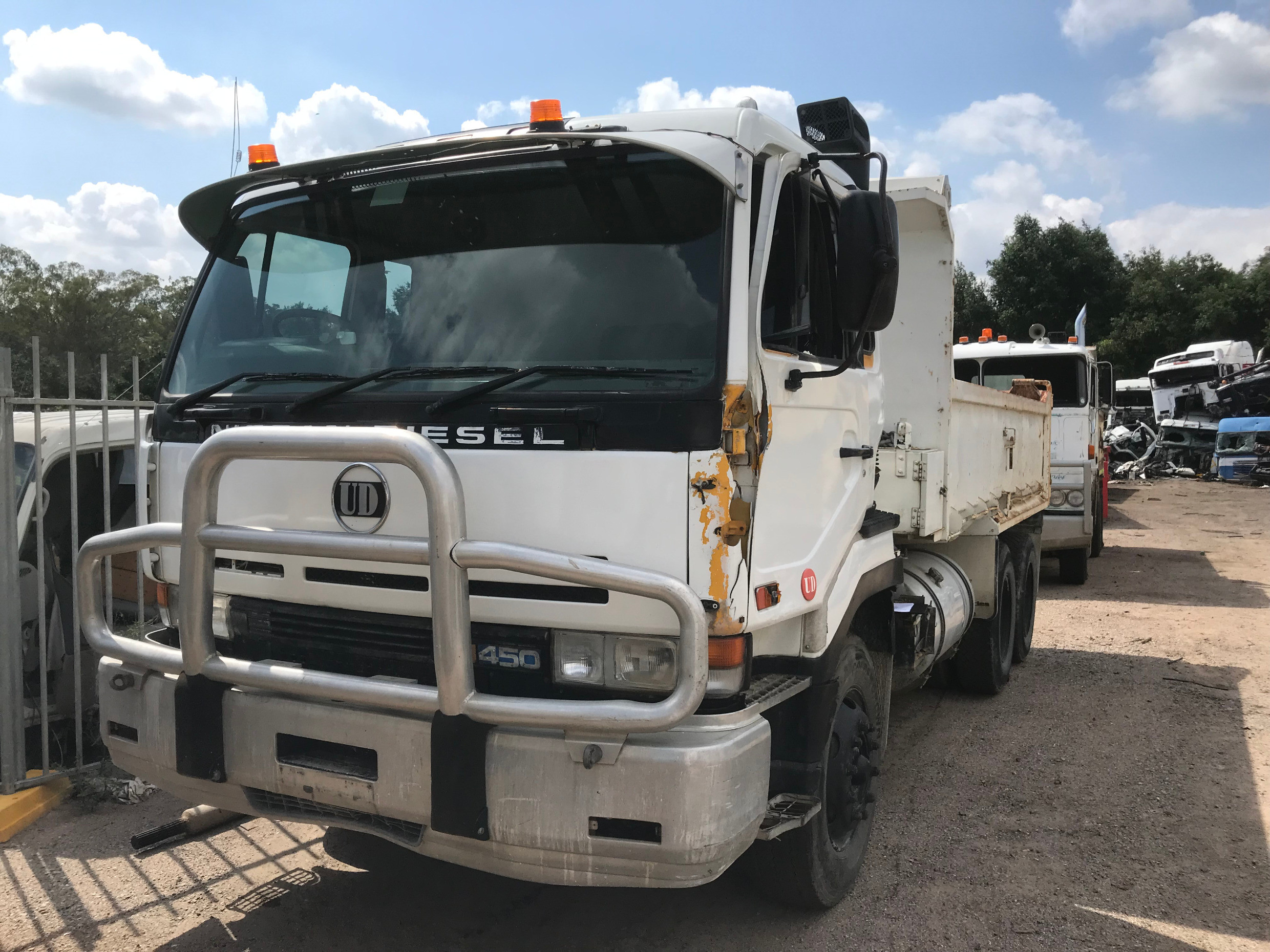 1992 NISSAN UD CWB450 MANUAL TIPPER