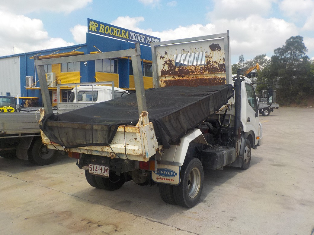 2004 HINO DUTRO 414 - 300 SERIES MANUAL TIPPER