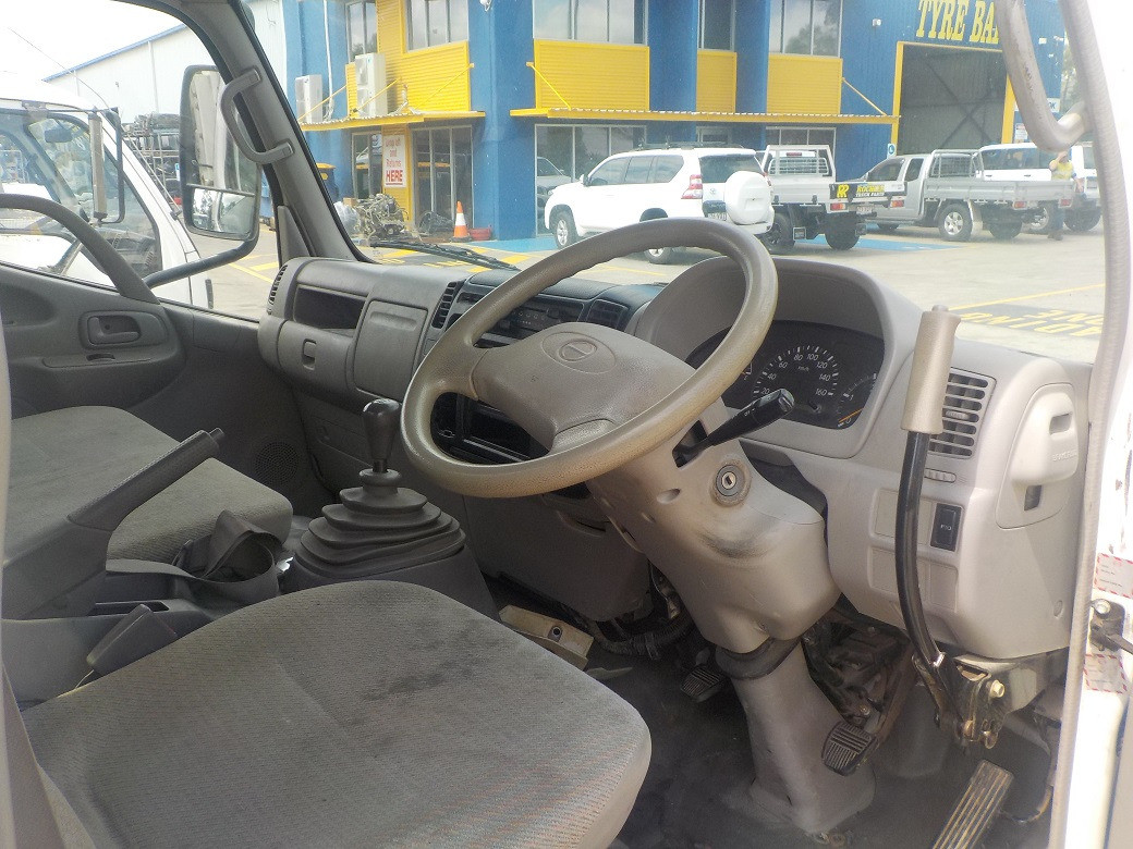 2004 HINO DUTRO 414 - 300 SERIES MANUAL TIPPER