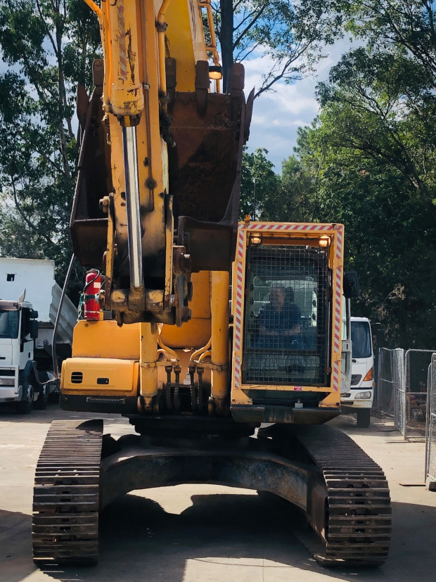 2006 HYUNDAI 360C-7 AUTOMATIC TRACKED-EXCAVATOR