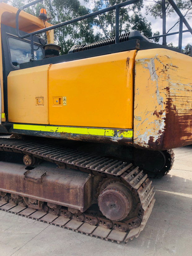 2006 HYUNDAI 360C-7 AUTOMATIC TRACKED-EXCAVATOR