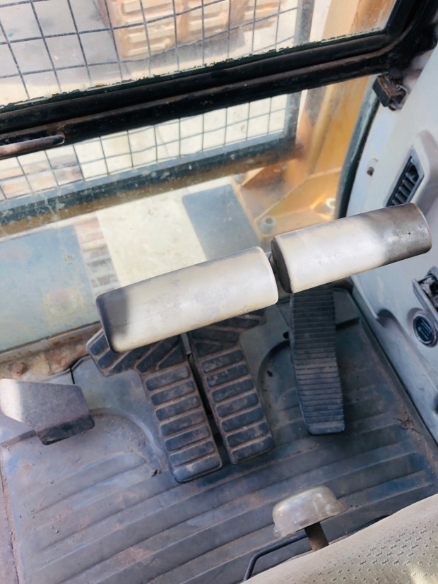 2006 HYUNDAI 360C-7 AUTOMATIC TRACKED-EXCAVATOR