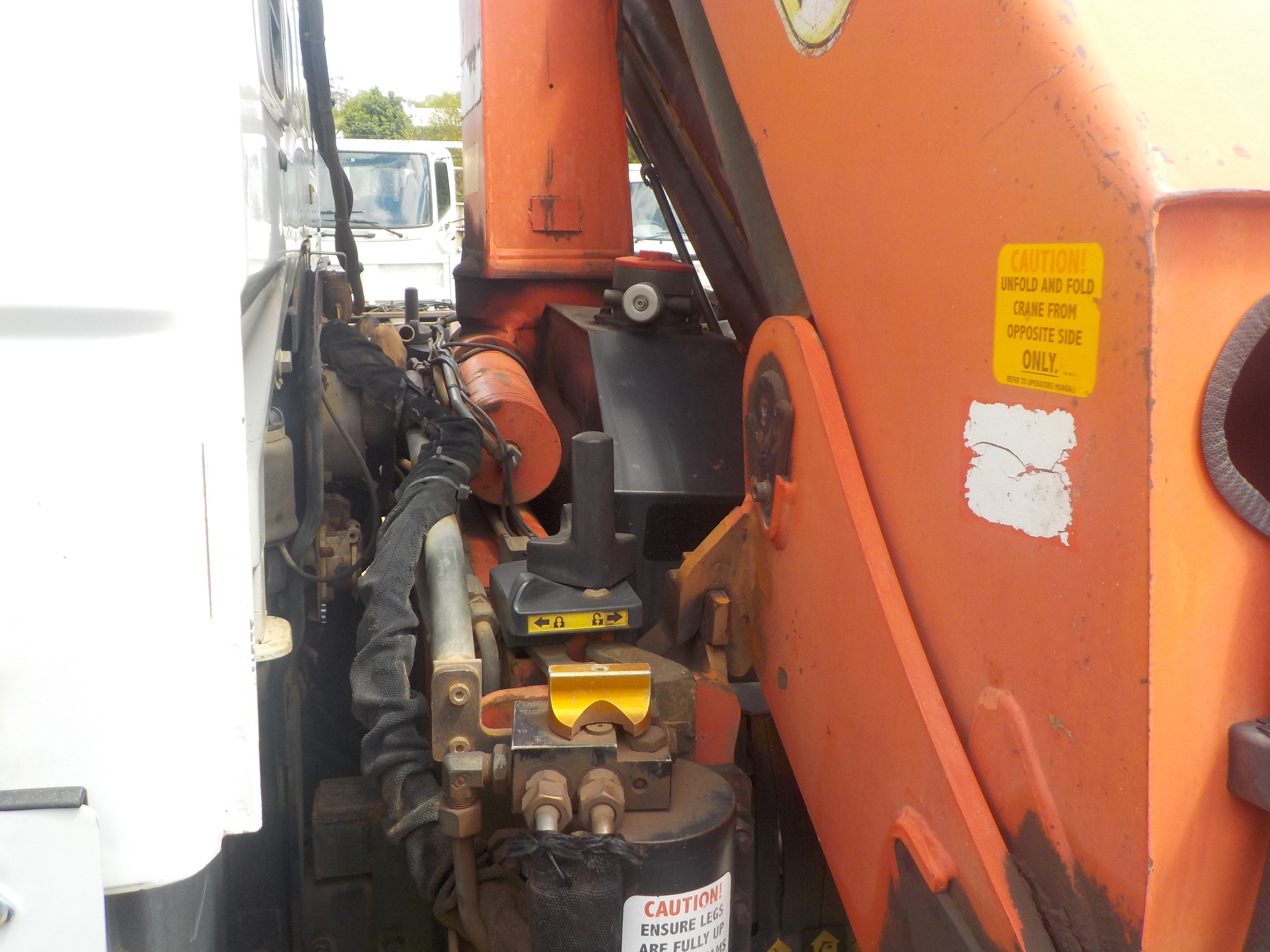 2002 IVECO POWERSTAR 6700 CRANE TRUCK