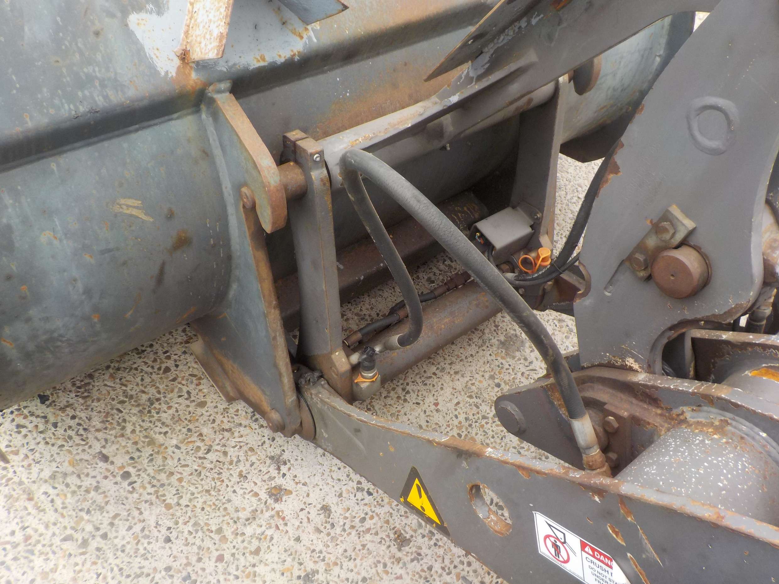 2011 VOLVO L25 FRONT END LOADER