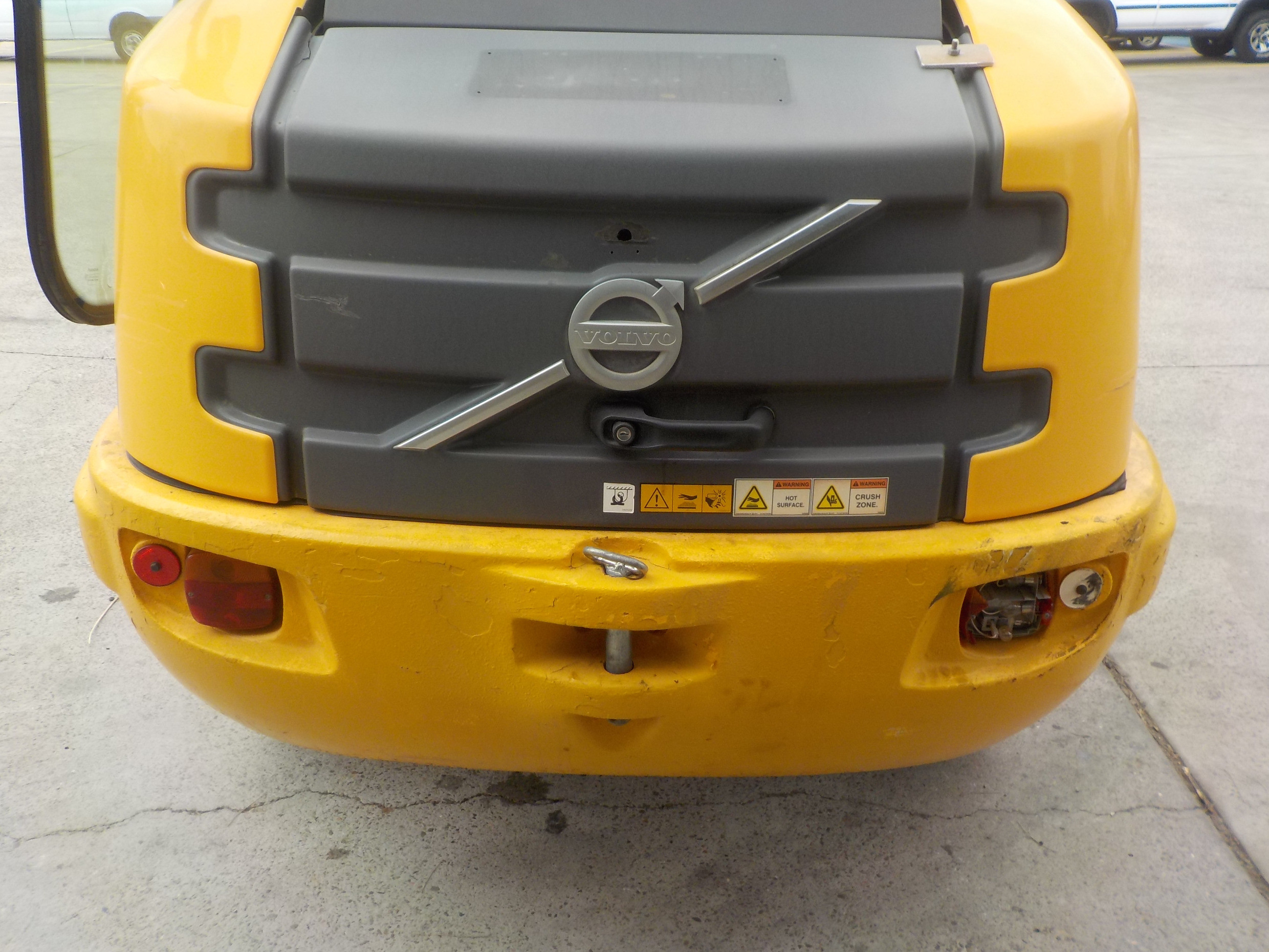 2011 VOLVO L25 FRONT END LOADER