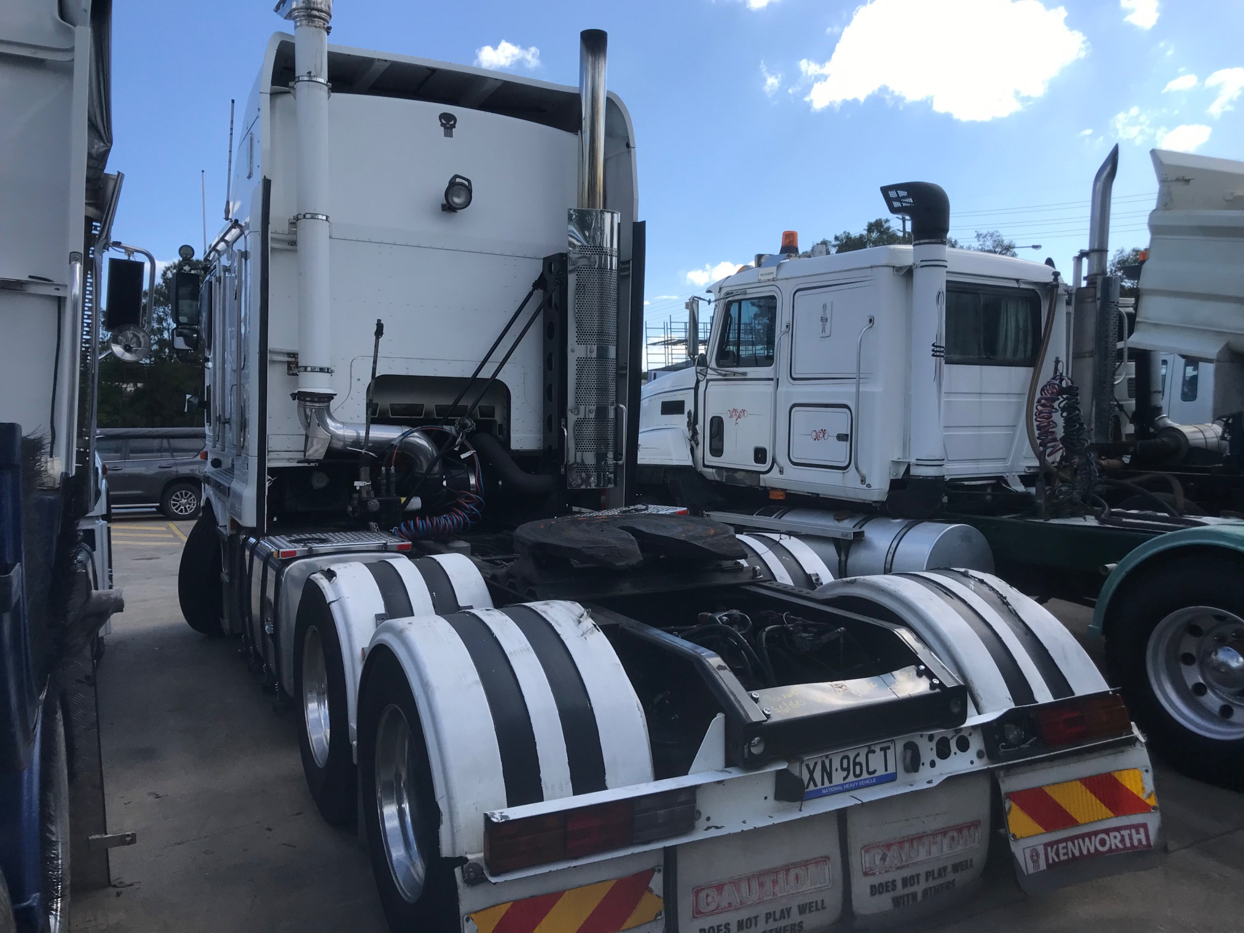 2011 KENWORTH K200 BIG CAB MANUAL PRIME MOVER