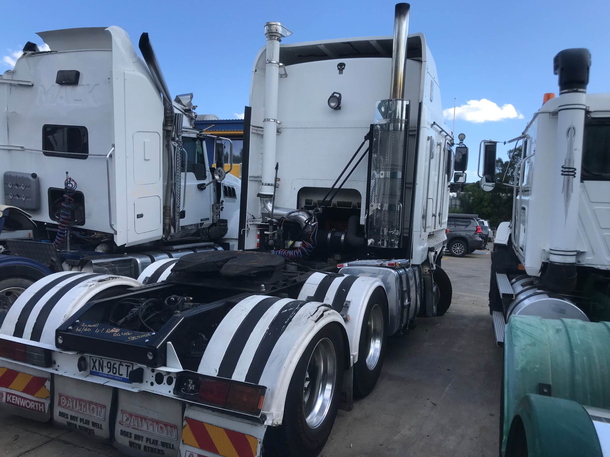 2011 KENWORTH K200 BIG CAB MANUAL PRIME MOVER