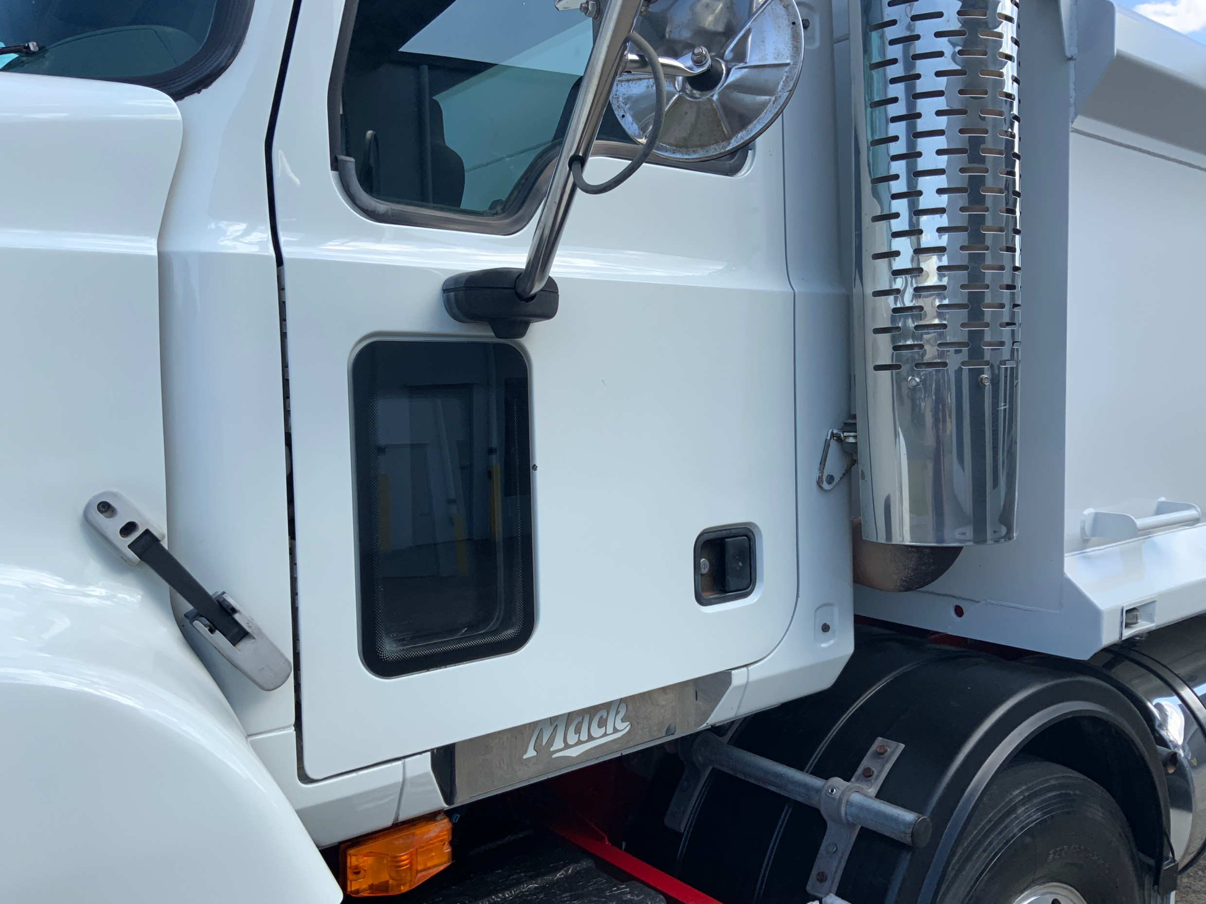 2007 MACK METRO-LINER MANUAL TIPPER