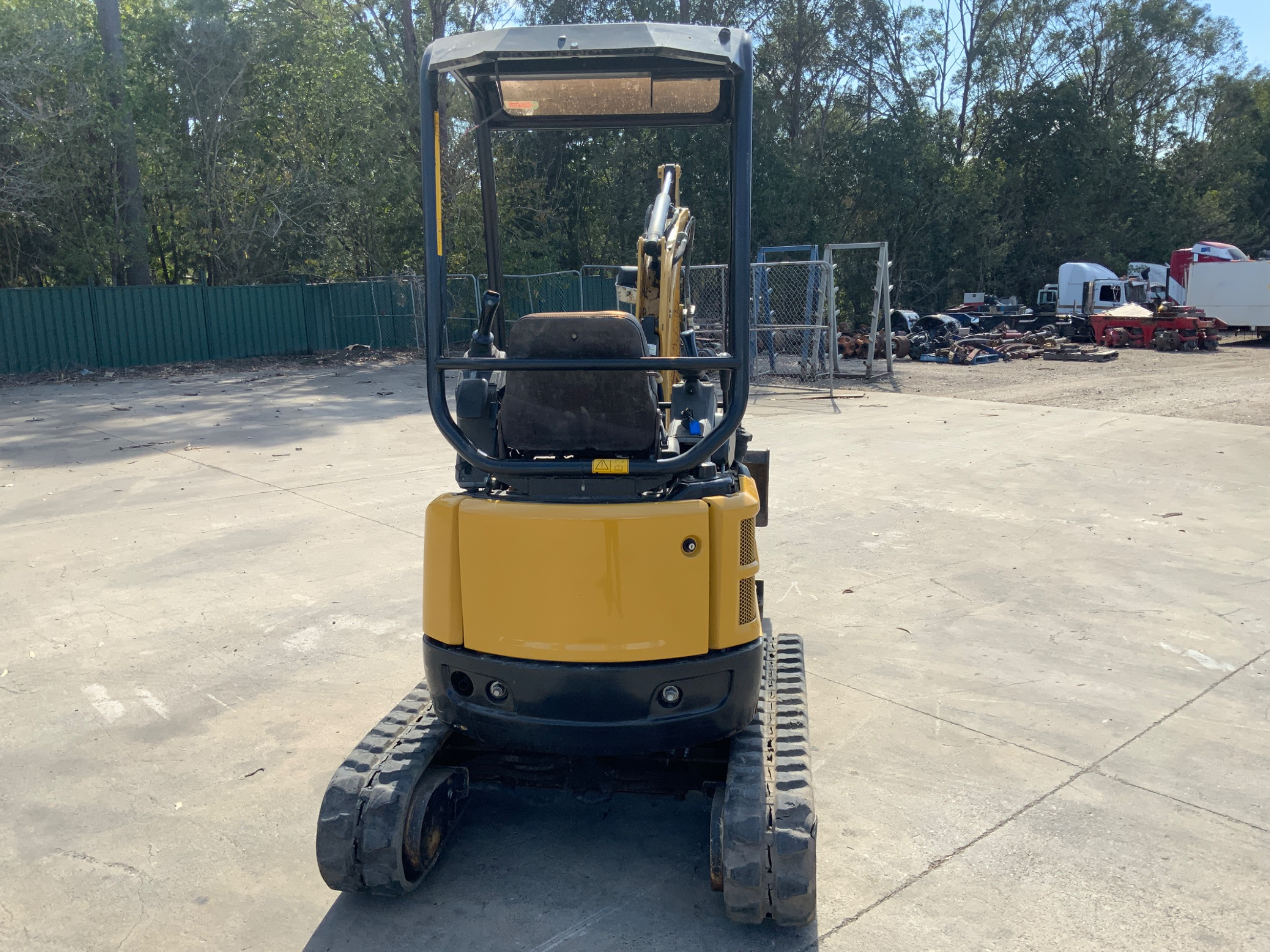 2014 CAT 301.7D CR MINI EXCAVATOR
