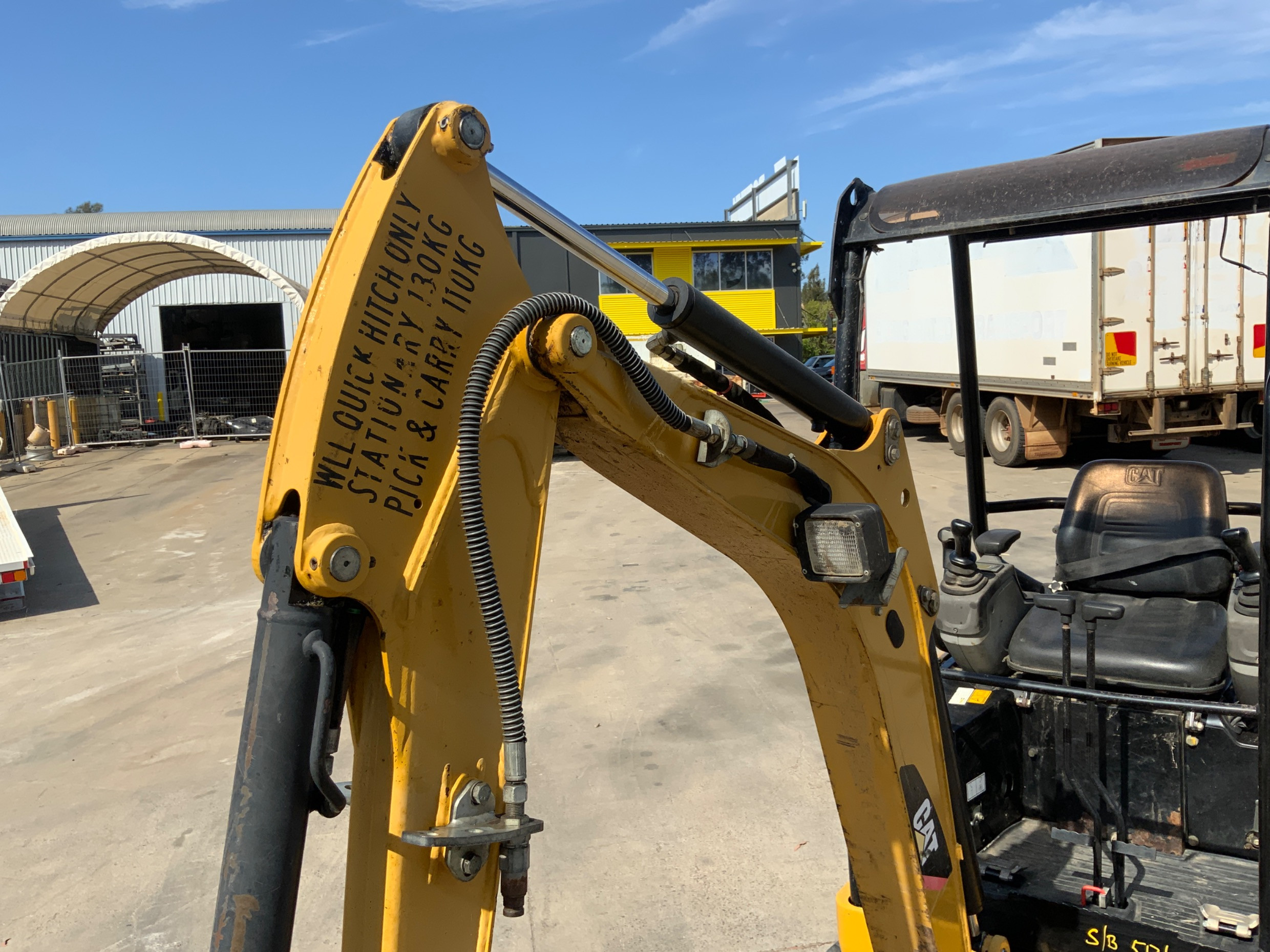 2014 CAT 301.7D CR MINI EXCAVATOR