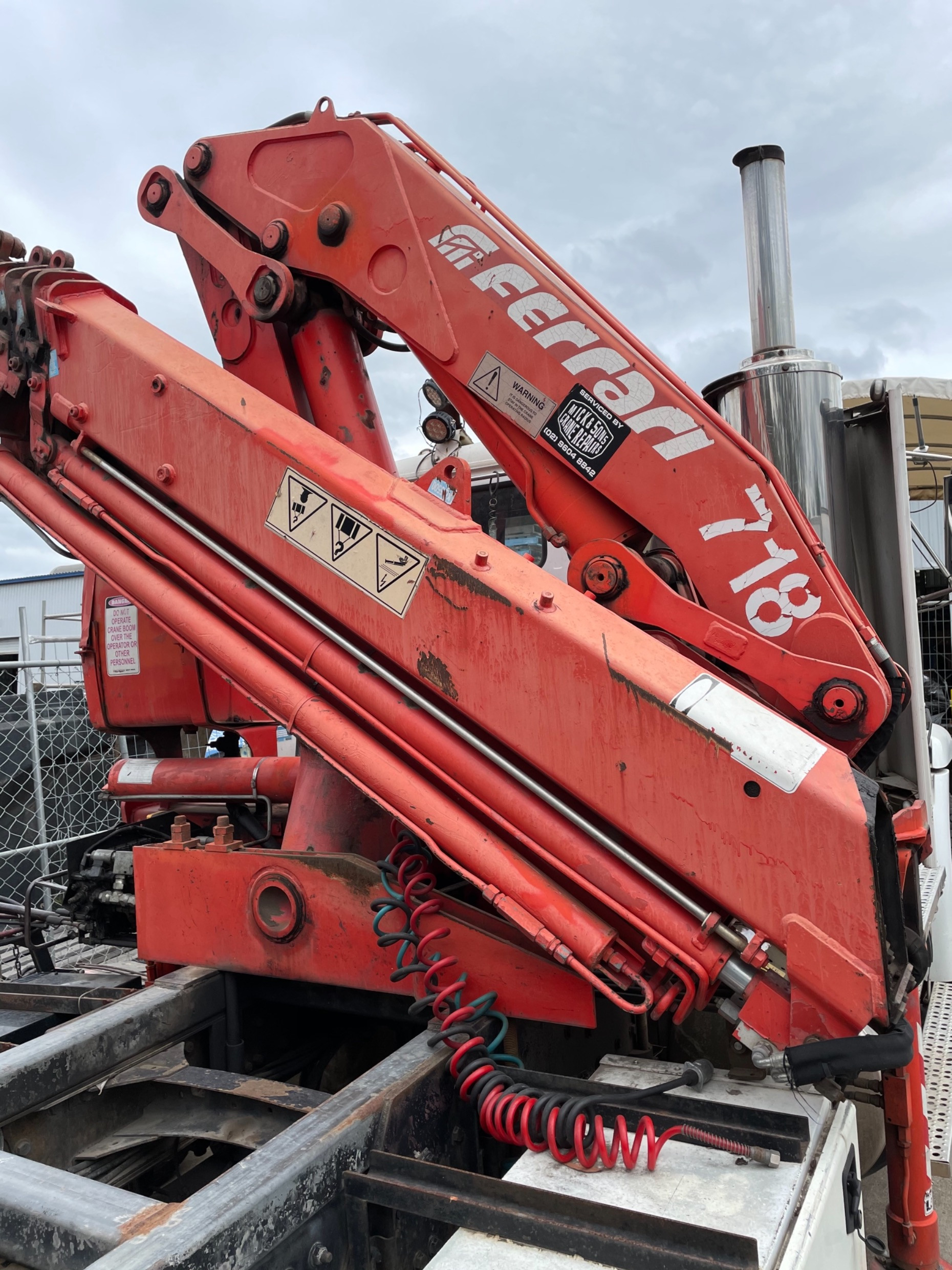 1997 FREIGHTLINER FL112 CRANE TRUCK