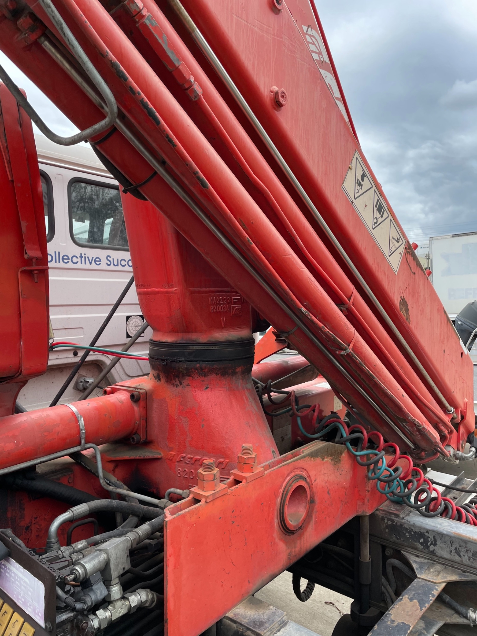 1997 FREIGHTLINER FL112 CRANE TRUCK