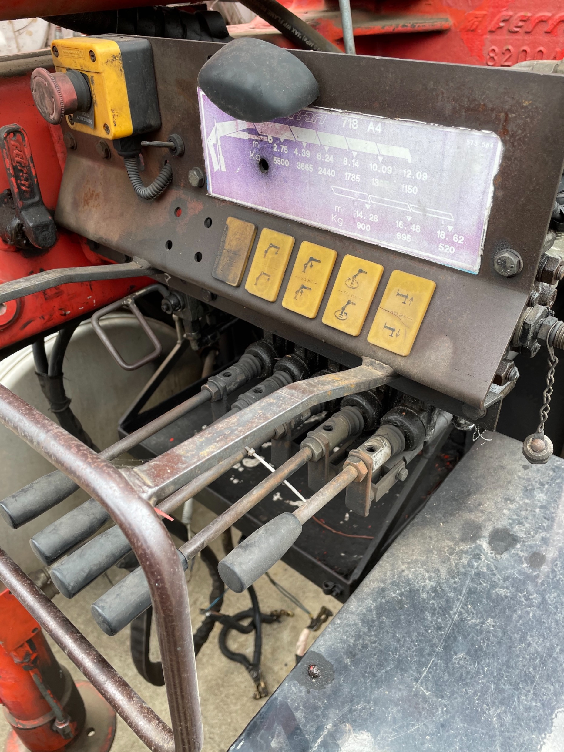 1997 FREIGHTLINER FL112 CRANE TRUCK