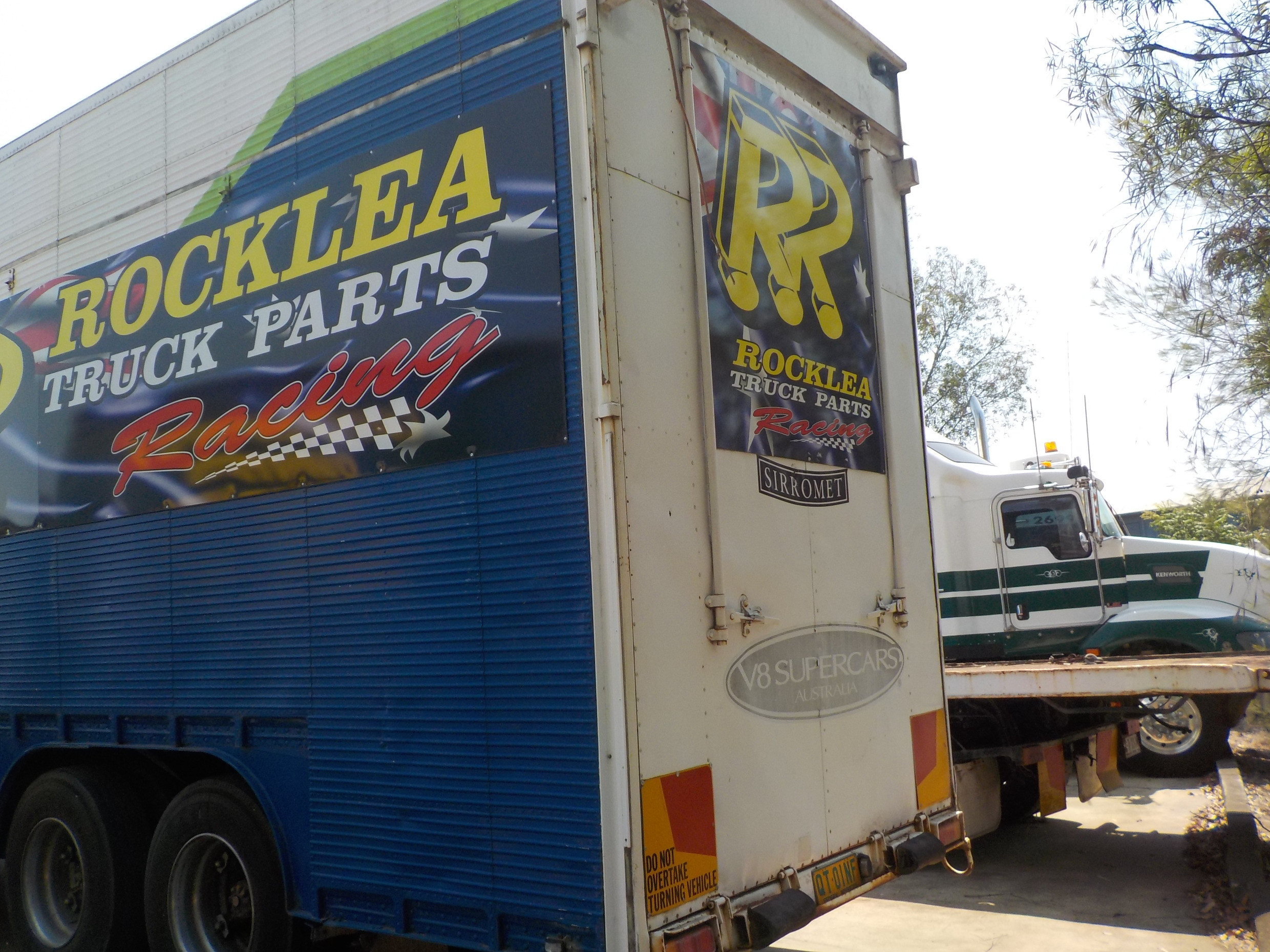 1985 M&M ENGINEERING RACE CAR TRAILER SEMI