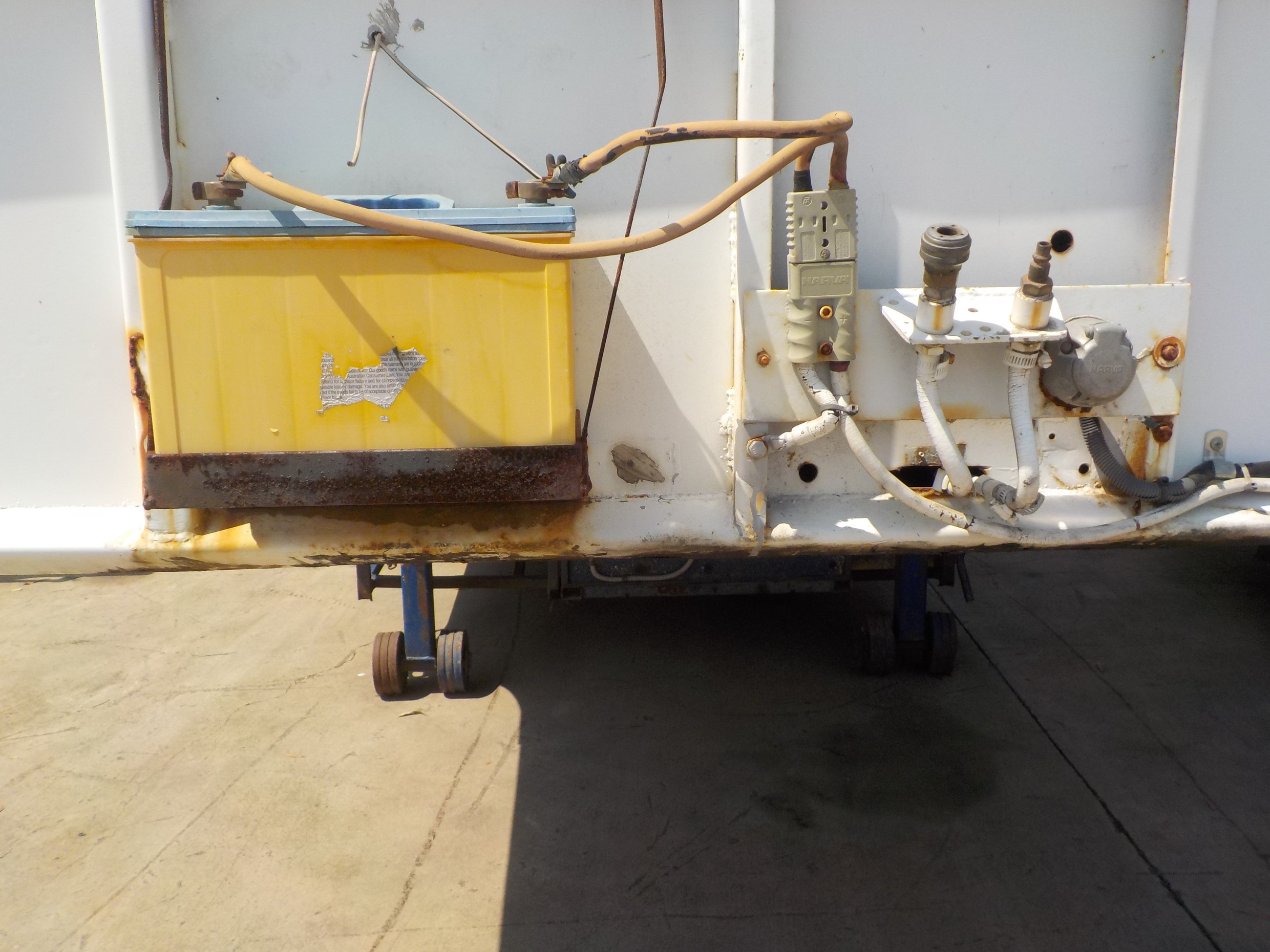 1985 M&M ENGINEERING RACE CAR TRAILER SEMI