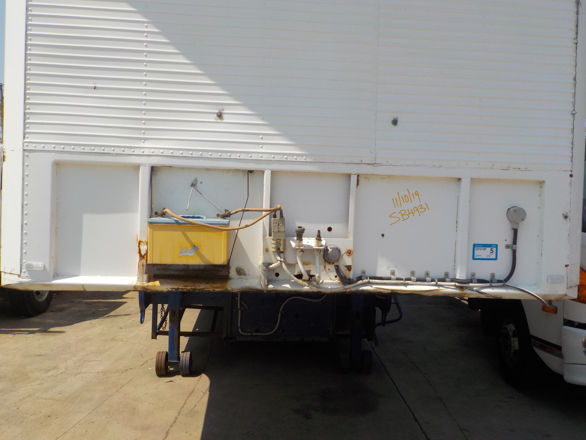 1985 M&M ENGINEERING RACE CAR TRAILER SEMI